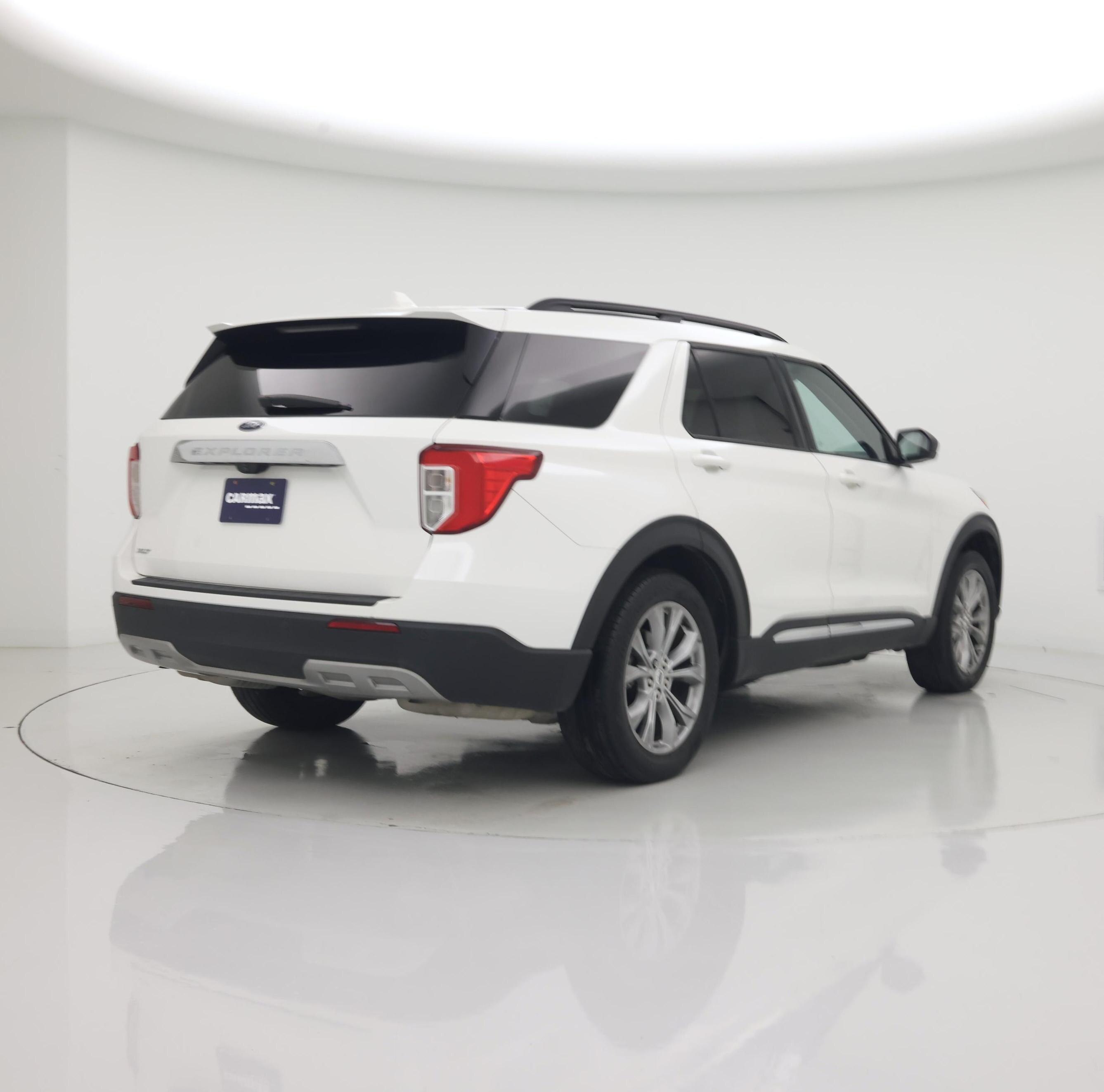 Thumbnail: 2022 Ford Explorer - 8