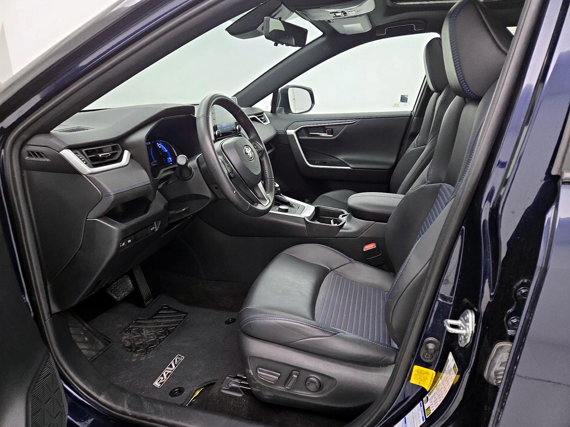 Thumbnail: 2021 Toyota RAV4 - 11