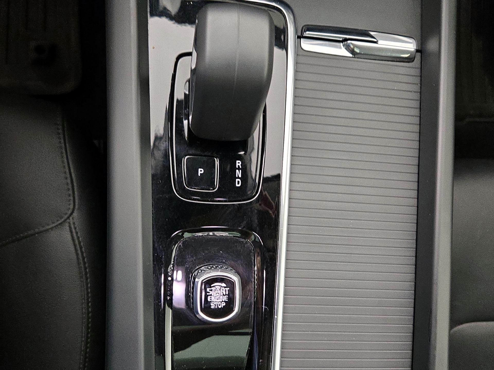 Thumbnail: 2024 Volvo XC60 - 18