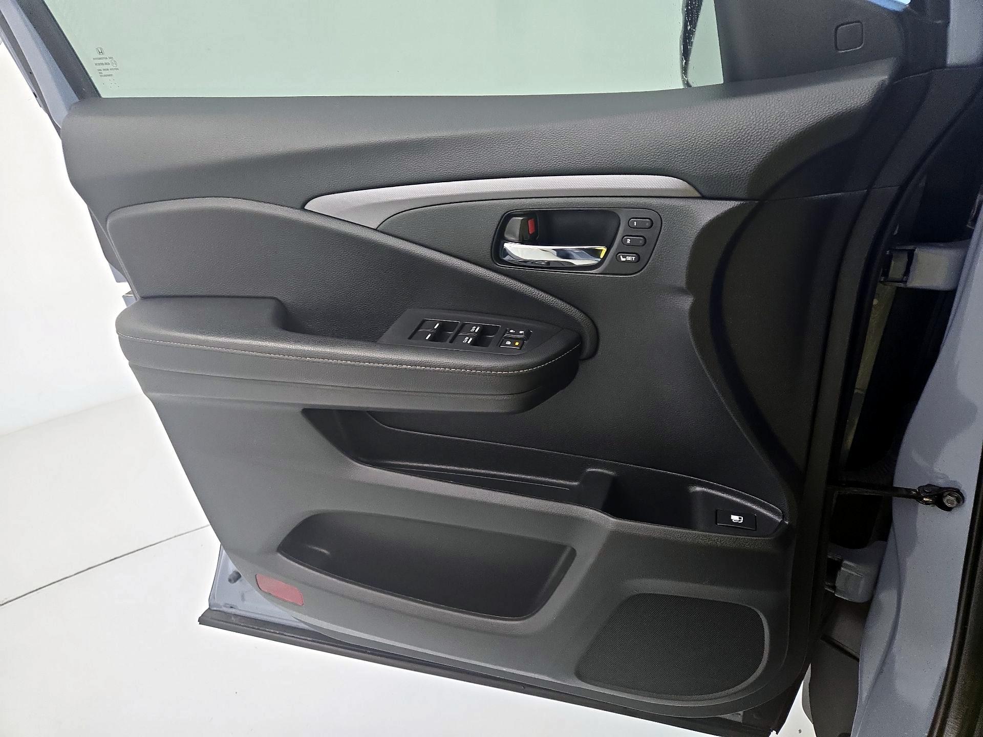 Thumbnail: 2023 Honda Ridgeline - 12