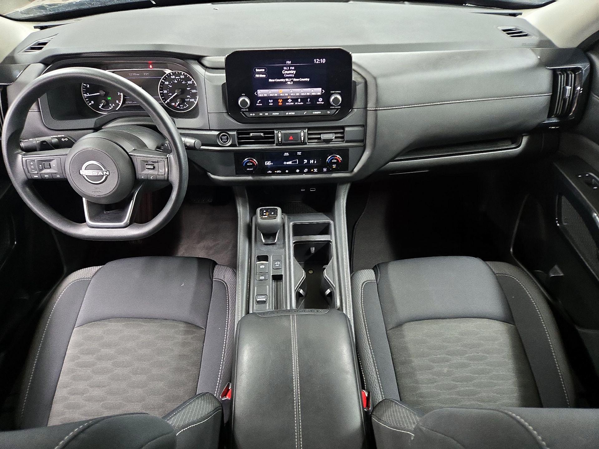 Thumbnail: 2023 Nissan Pathfinder - 9