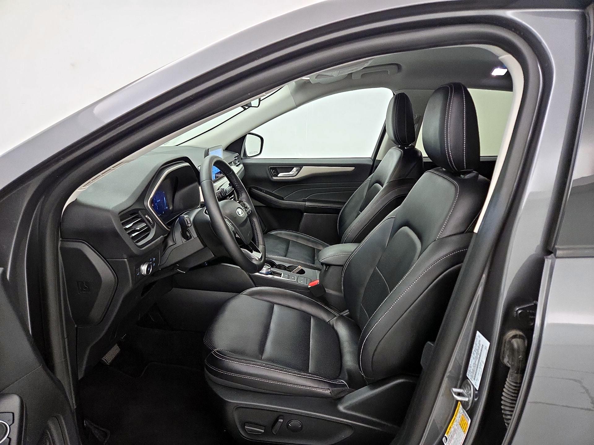 Thumbnail: 2022 Ford Escape - 11