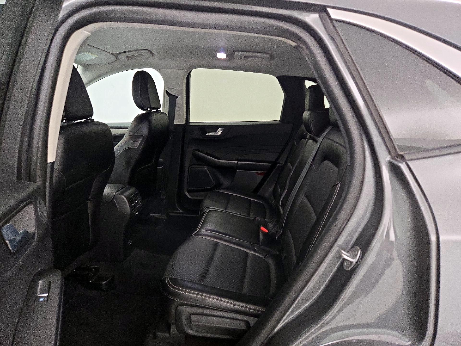 Thumbnail: 2022 Ford Escape - 19