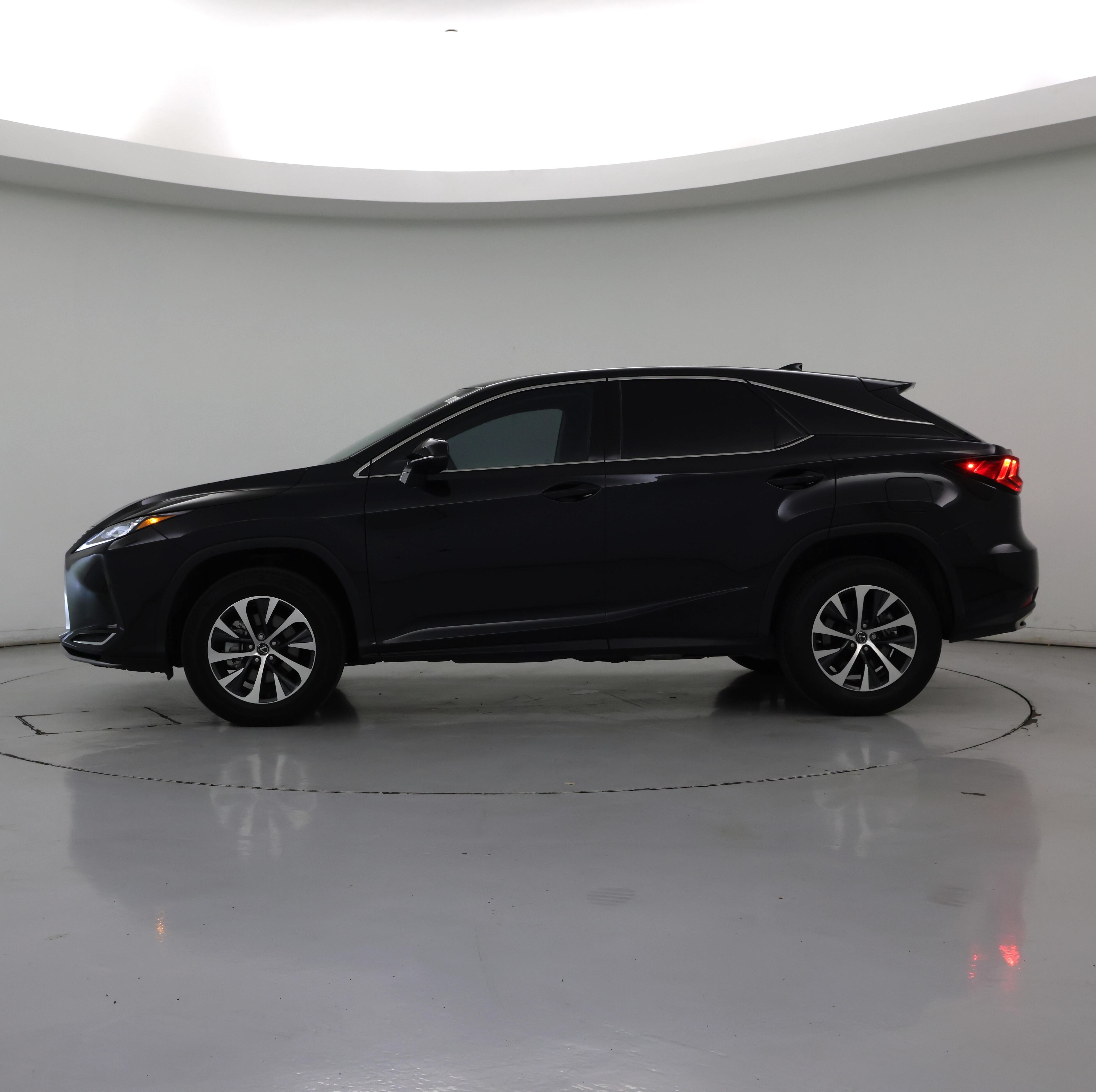 Thumbnail: 2022 Lexus RX - 3