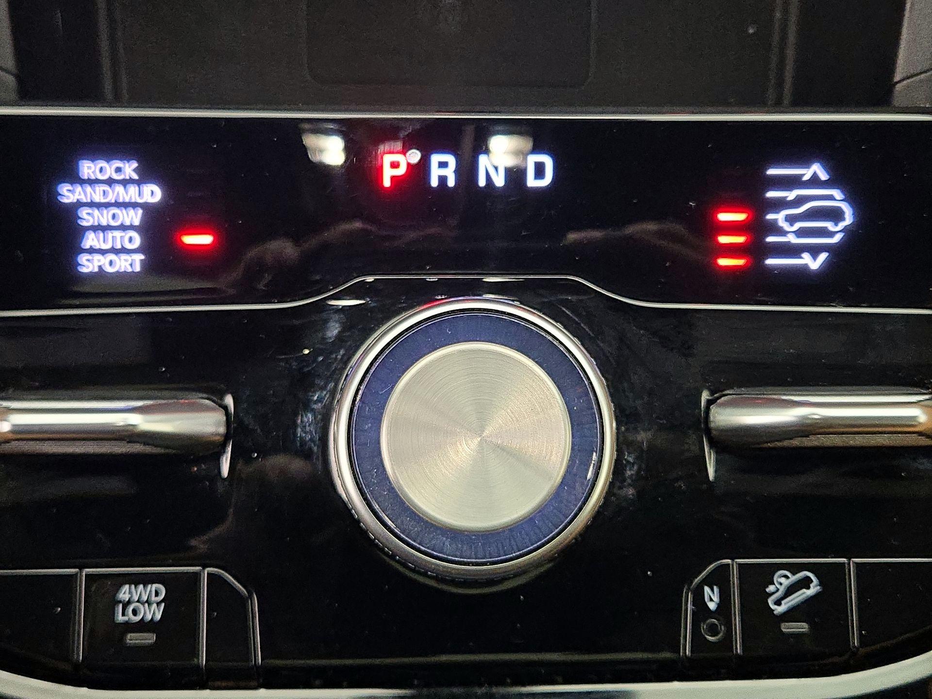 Thumbnail: 2023 Jeep Grand Cherokee - 18