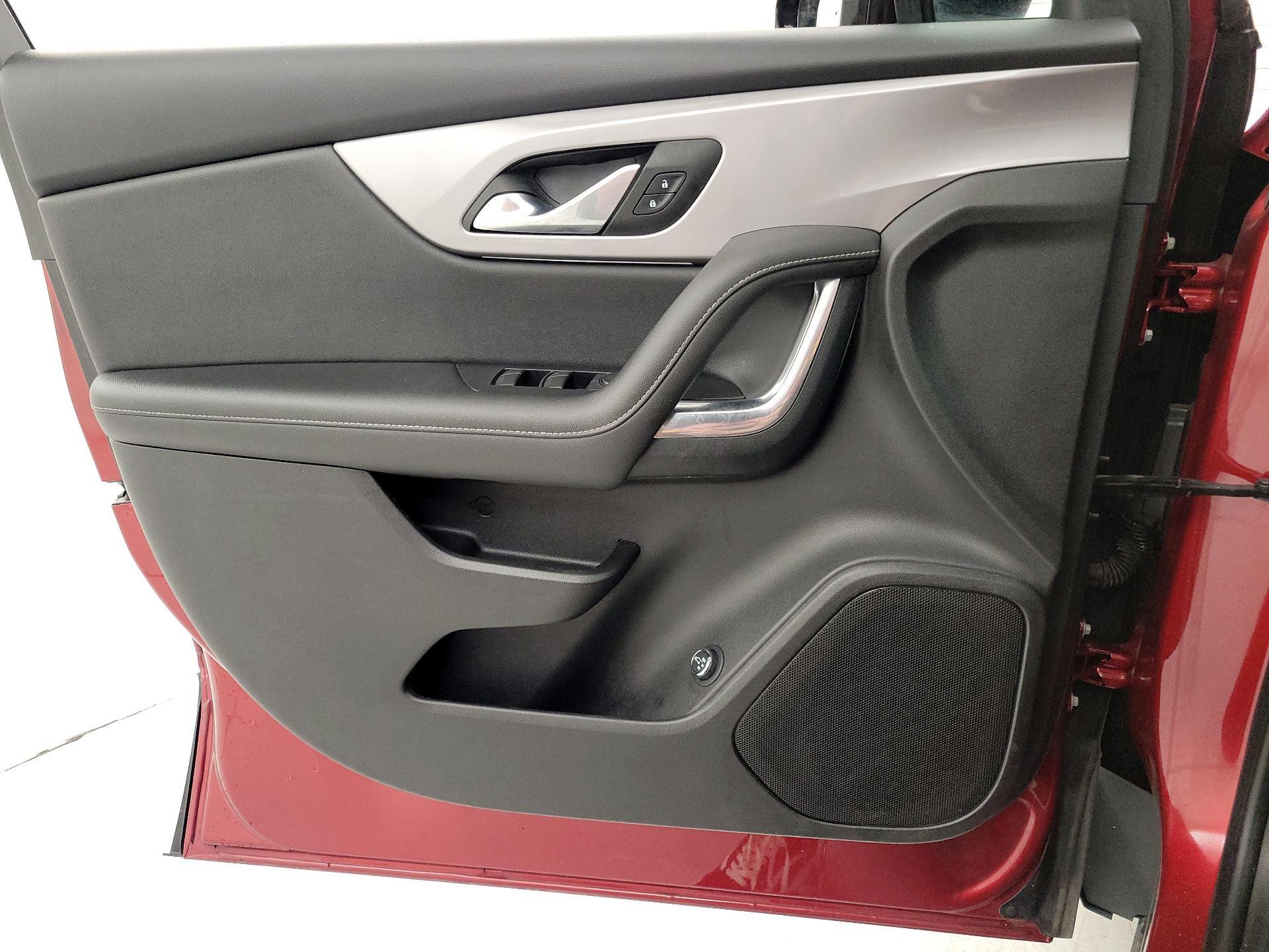 Thumbnail: 2023 Chevrolet Blazer - 12