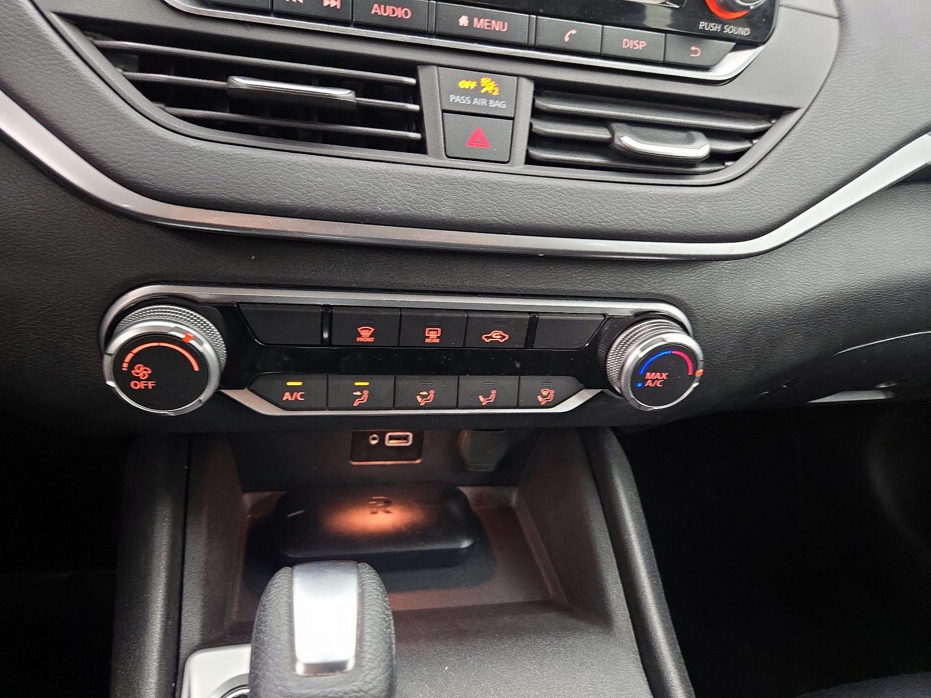 Thumbnail: 2021 Nissan Altima - 16