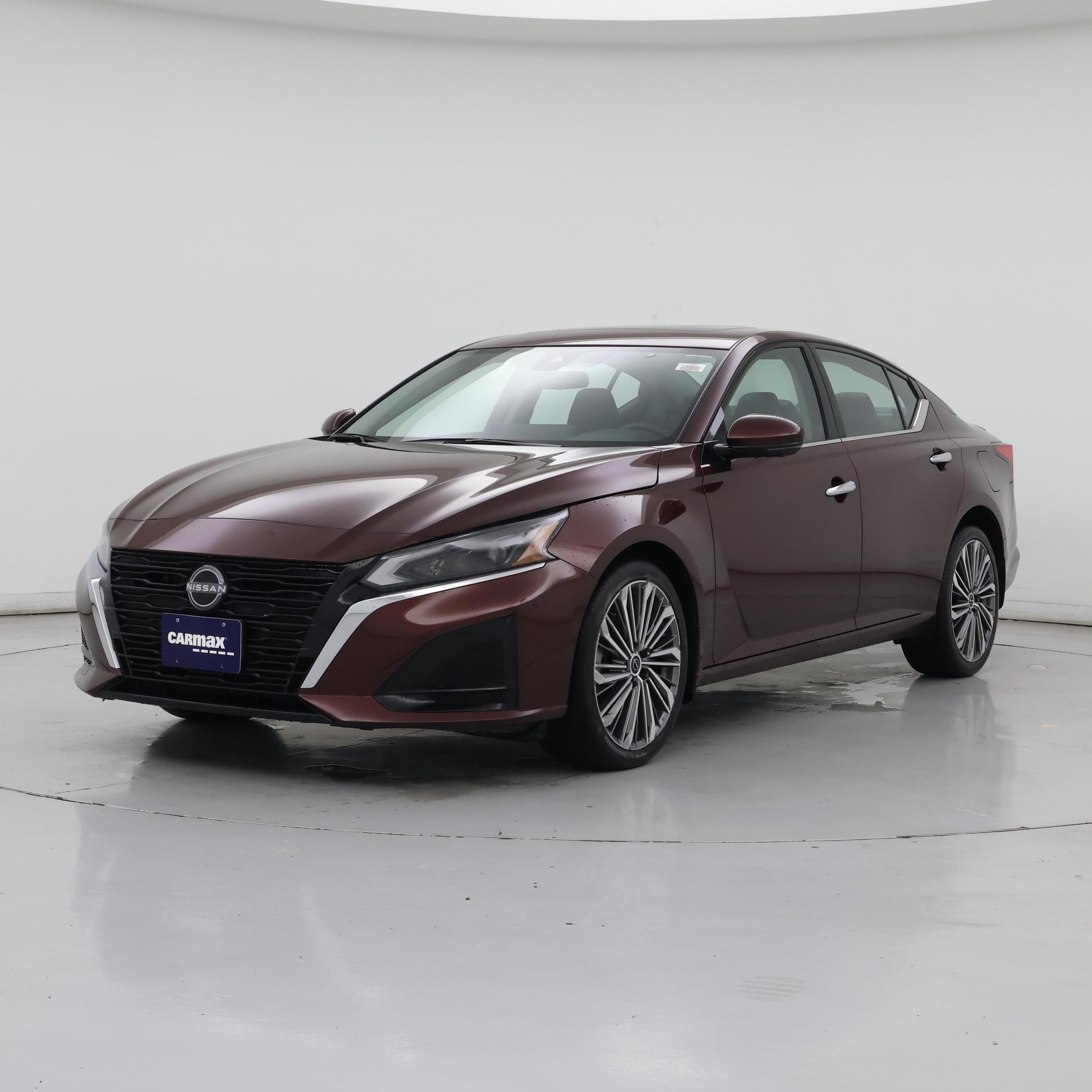 Thumbnail: 2023 Nissan Altima - 4