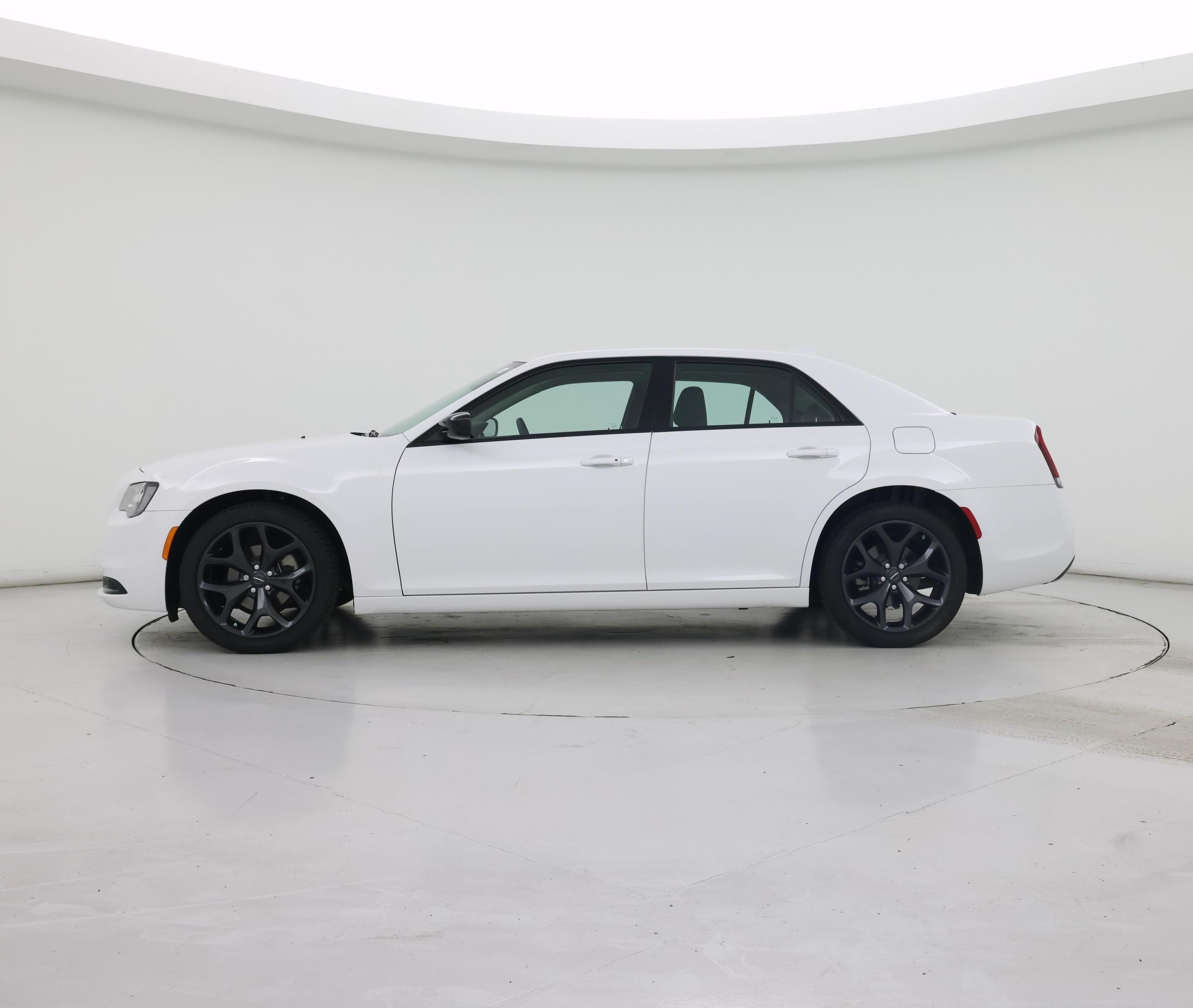 Thumbnail: 2023 Chrysler 300 - 3