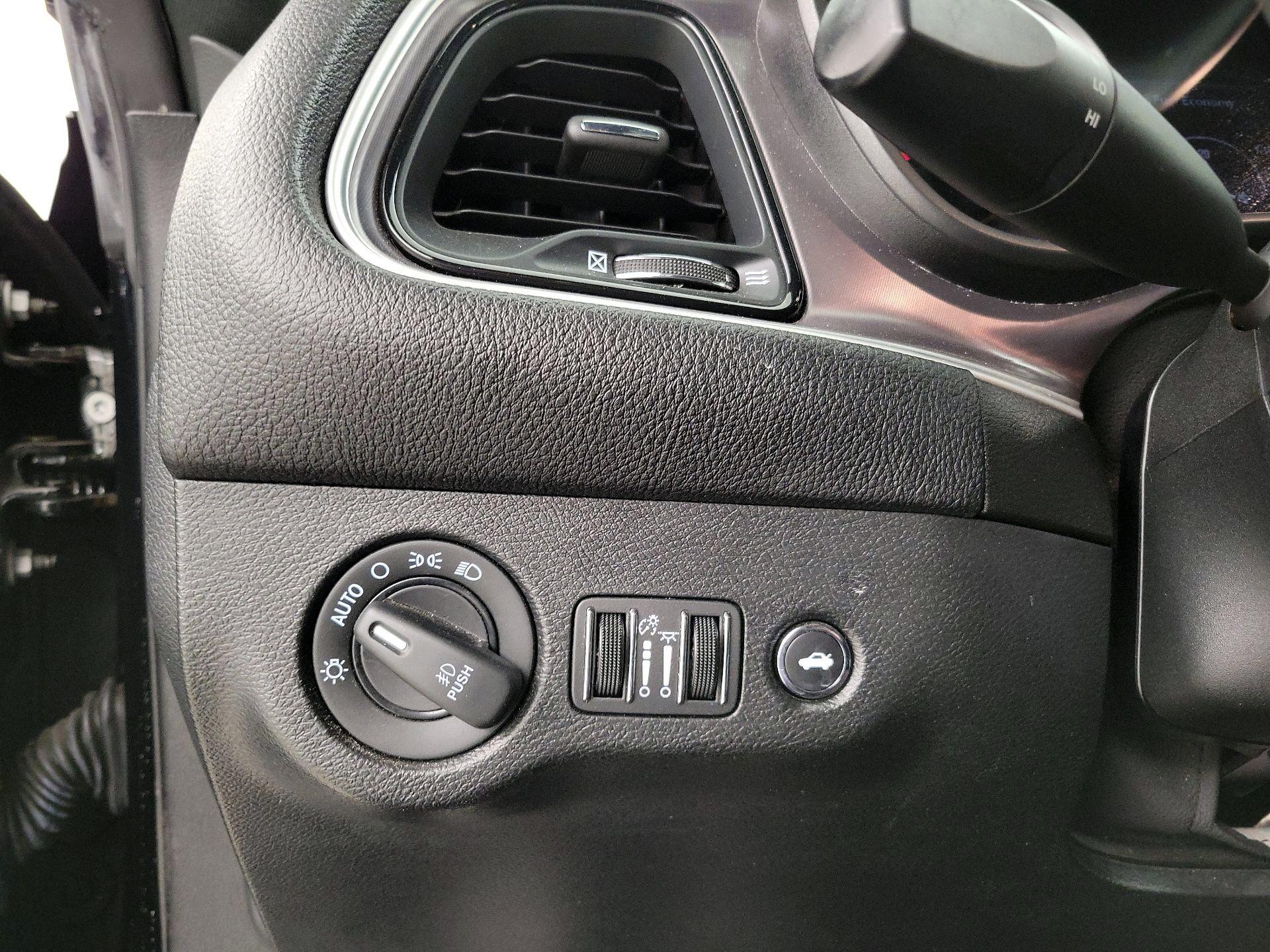 Thumbnail: 2020 Dodge Challenger - 13