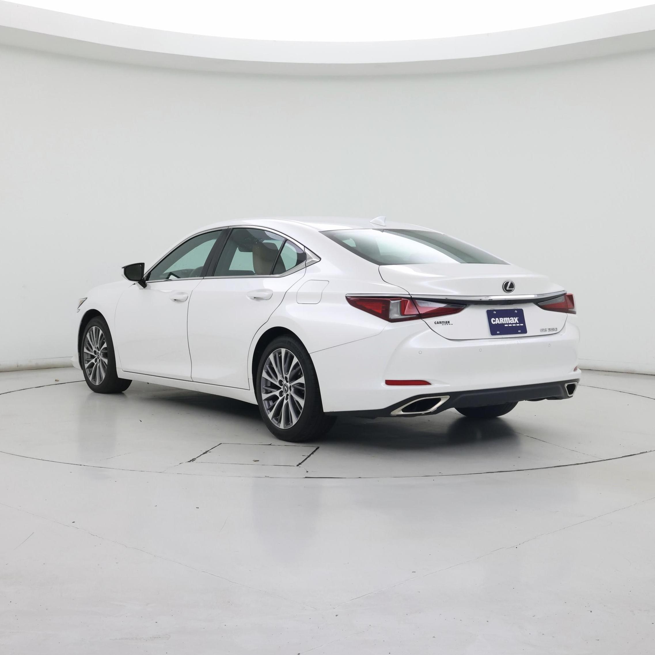 Thumbnail: 2020 Lexus ES - 2