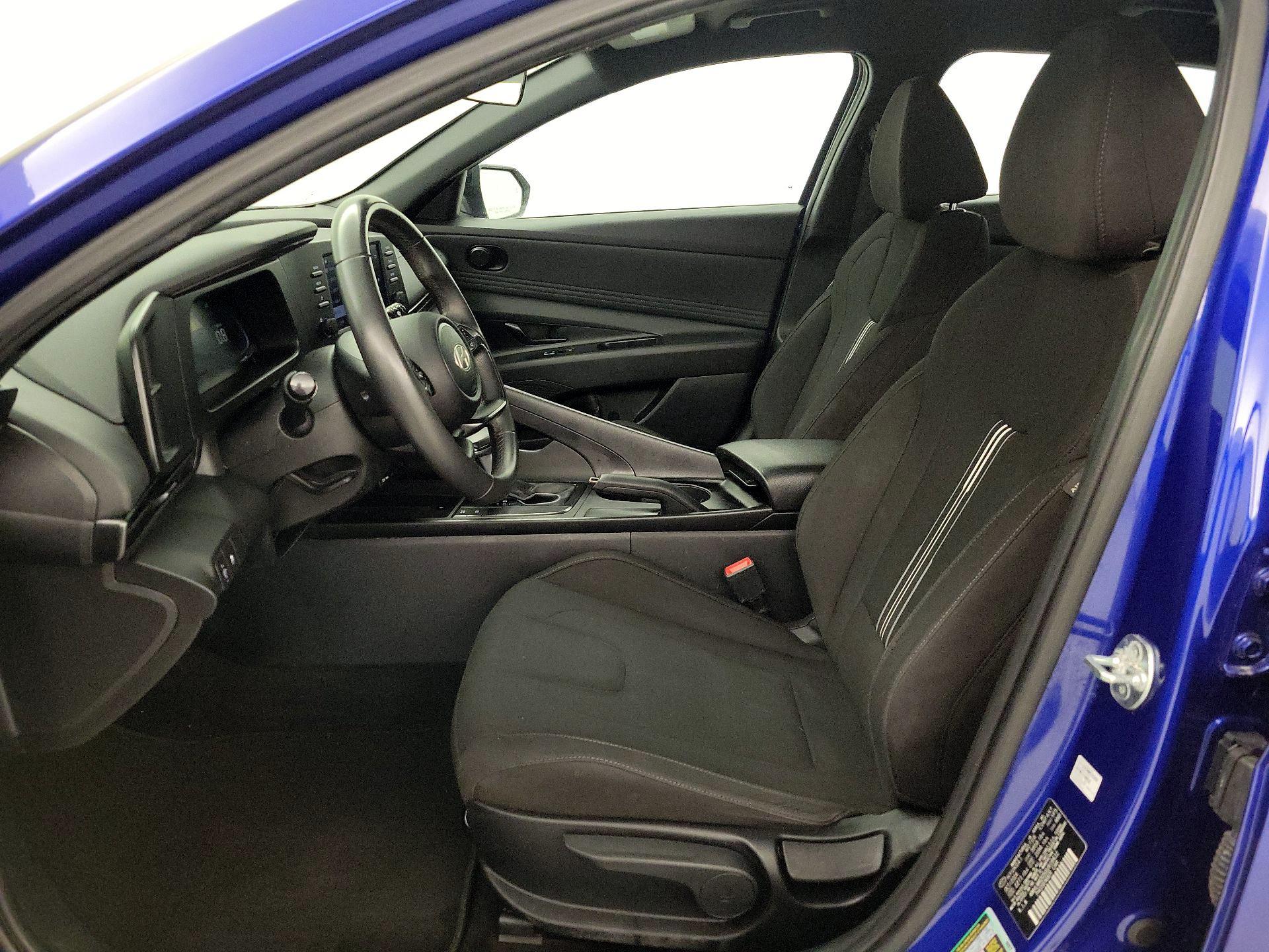 Thumbnail: 2025 Hyundai Elantra - 11