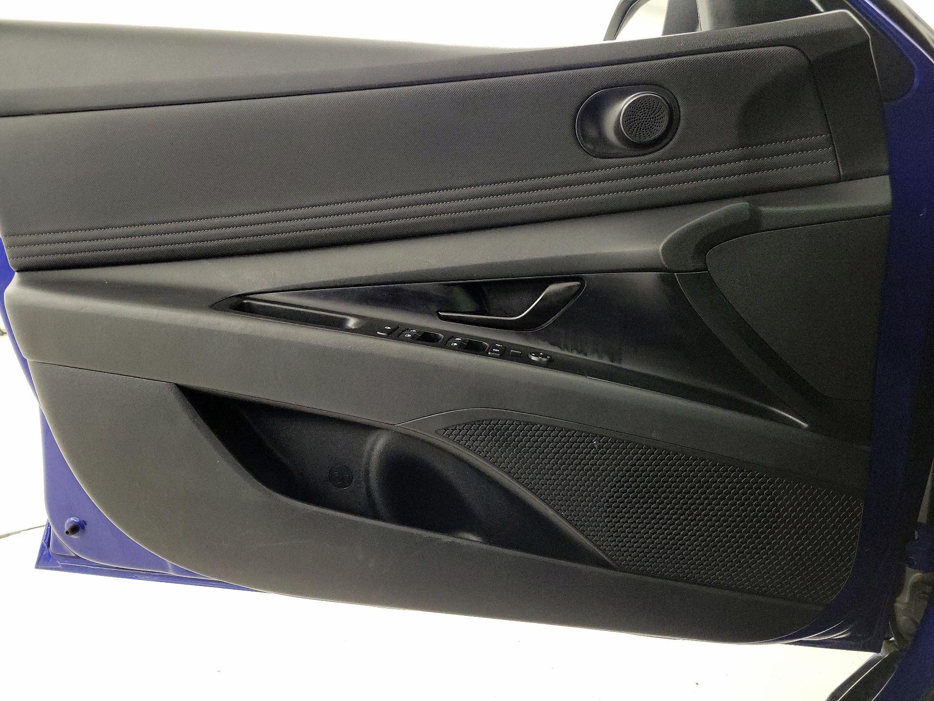 Thumbnail: 2025 Hyundai Elantra - 12