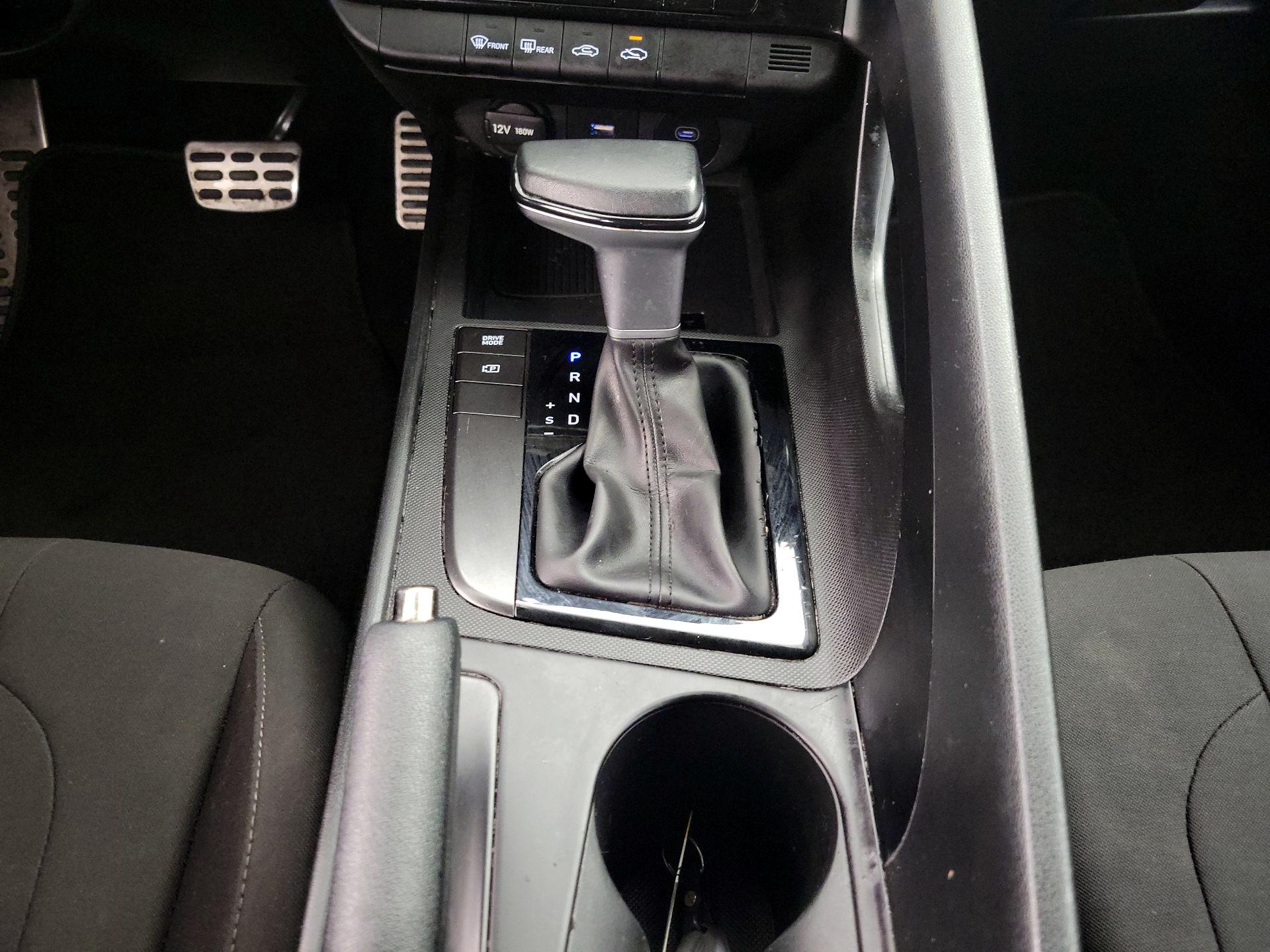 Thumbnail: 2025 Hyundai Elantra - 17