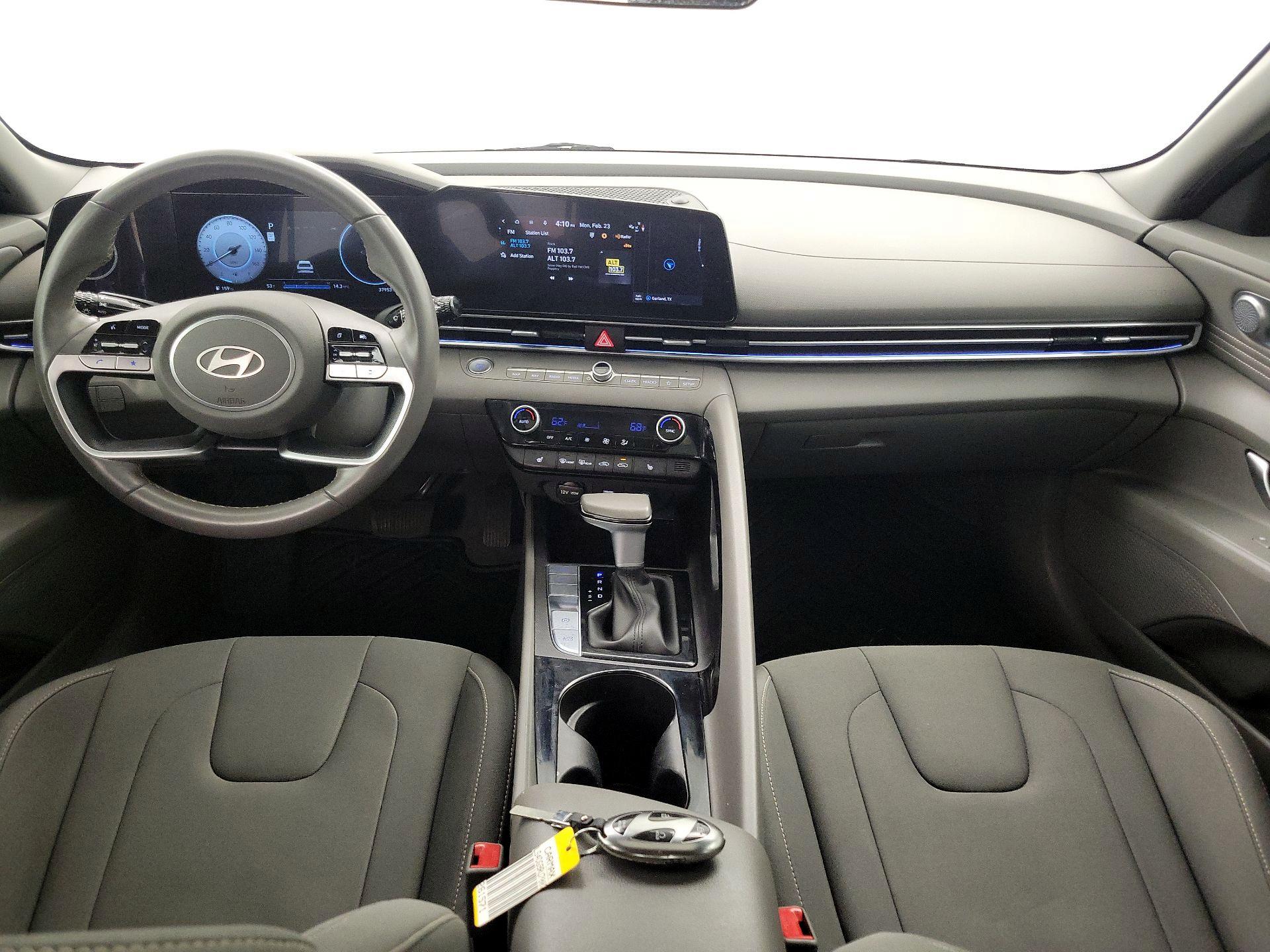 Thumbnail: 2024 Hyundai Elantra - 9