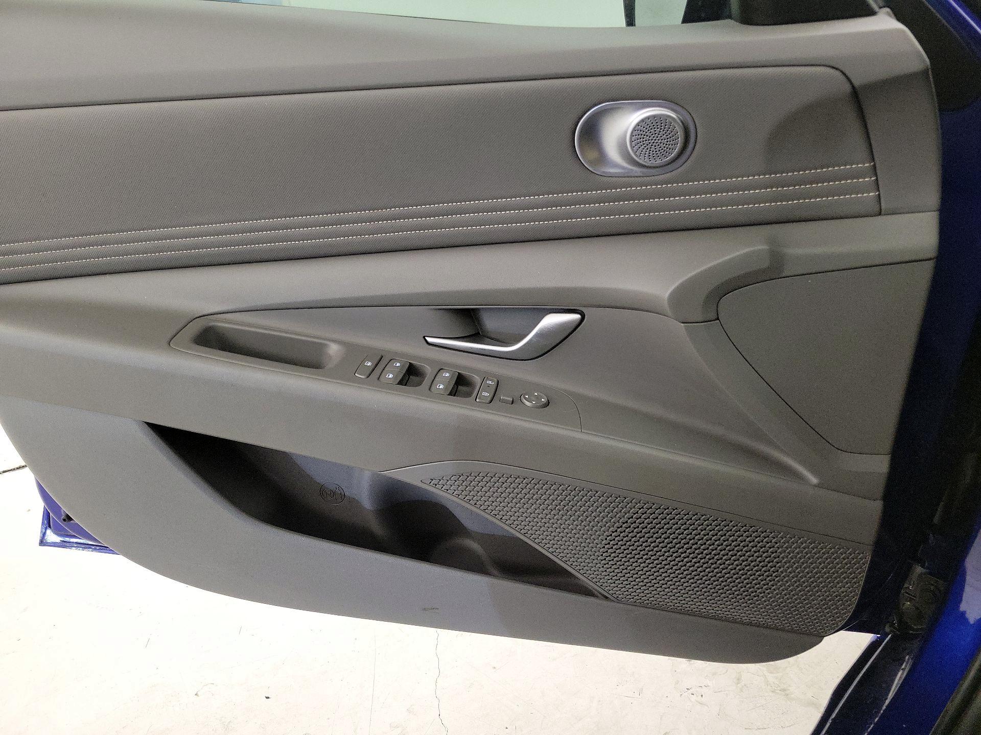 Thumbnail: 2024 Hyundai Elantra - 12