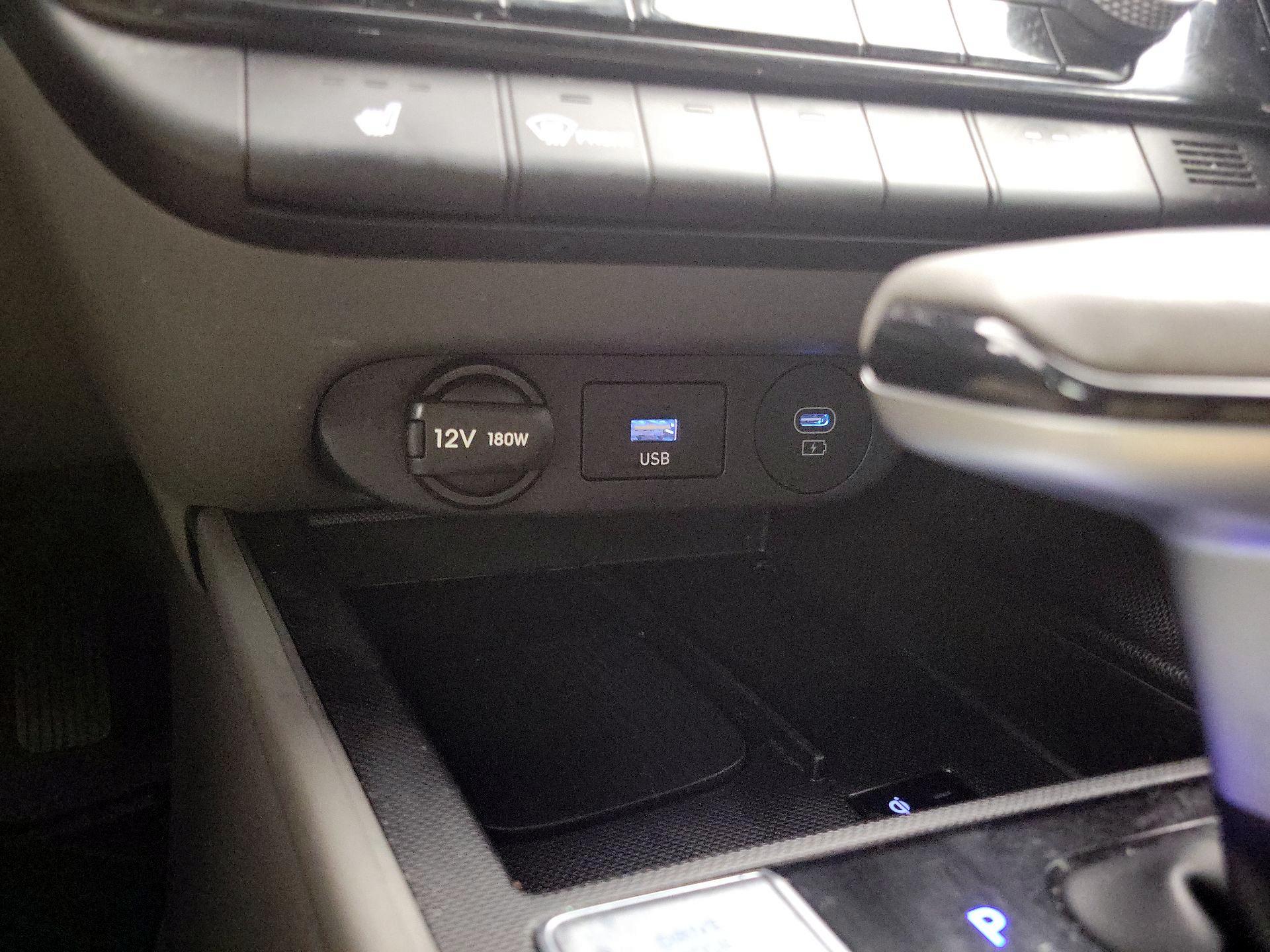 Thumbnail: 2024 Hyundai Elantra - 18