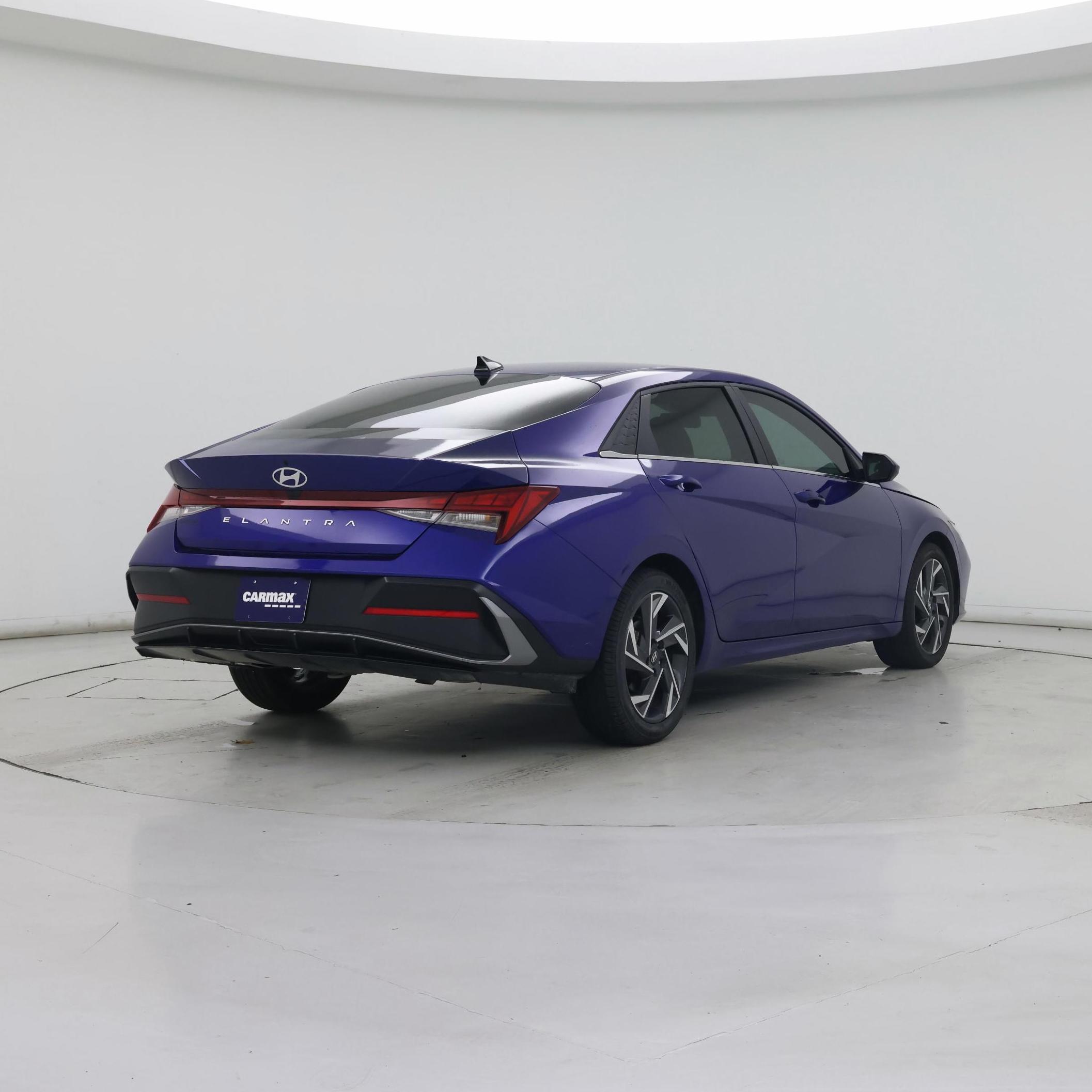 Thumbnail: 2024 Hyundai Elantra - 8