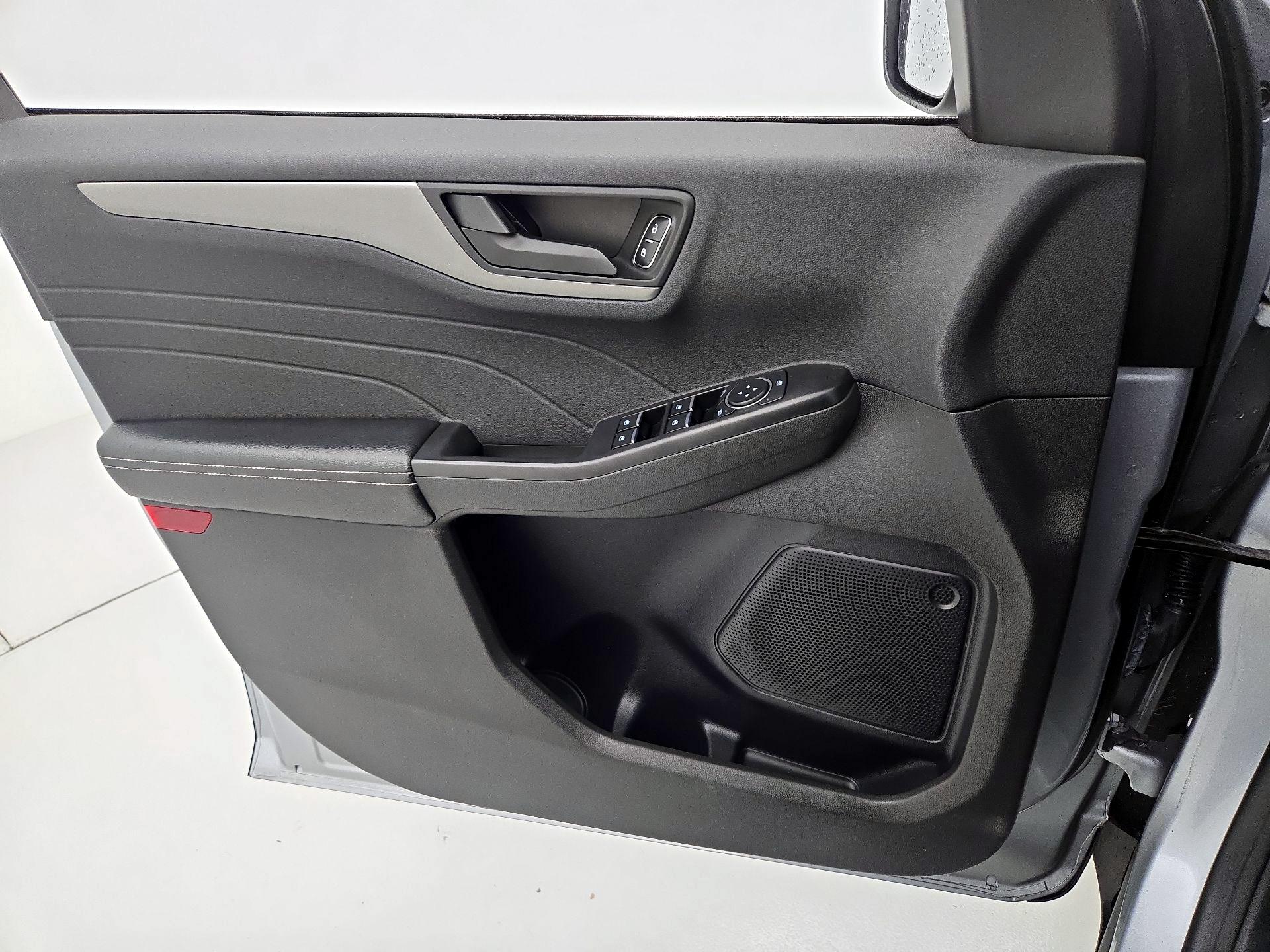 Thumbnail: 2023 Ford Escape - 12