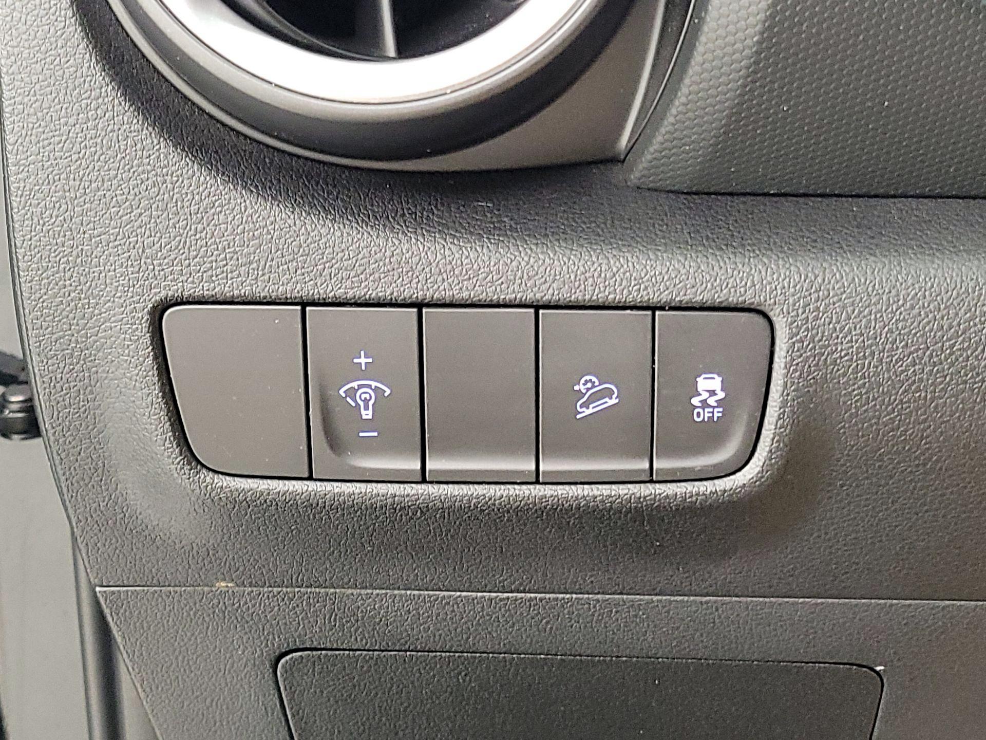 Thumbnail: 2023 Hyundai Kona - 13