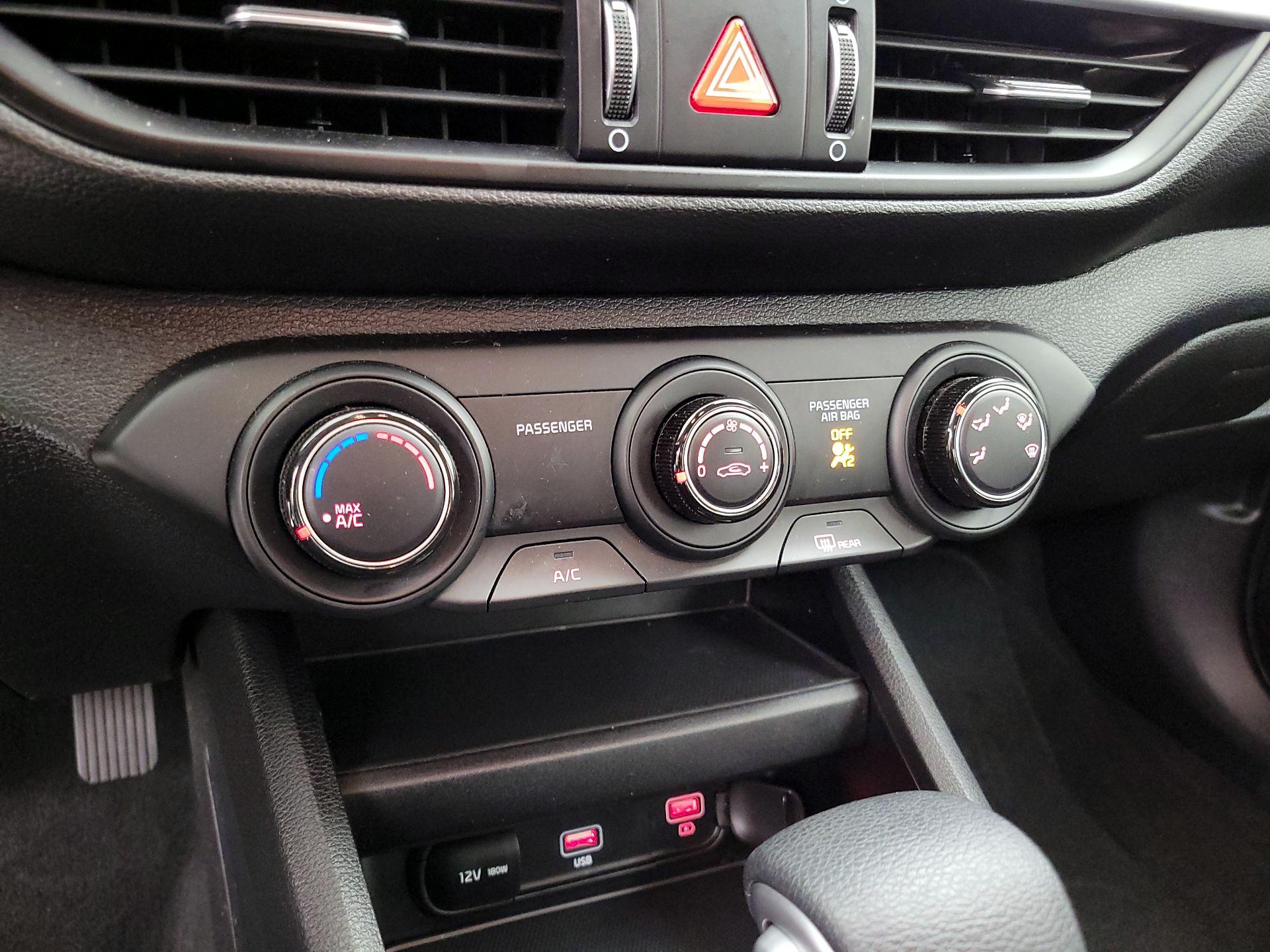 Thumbnail: 2024 Kia Forte - 16