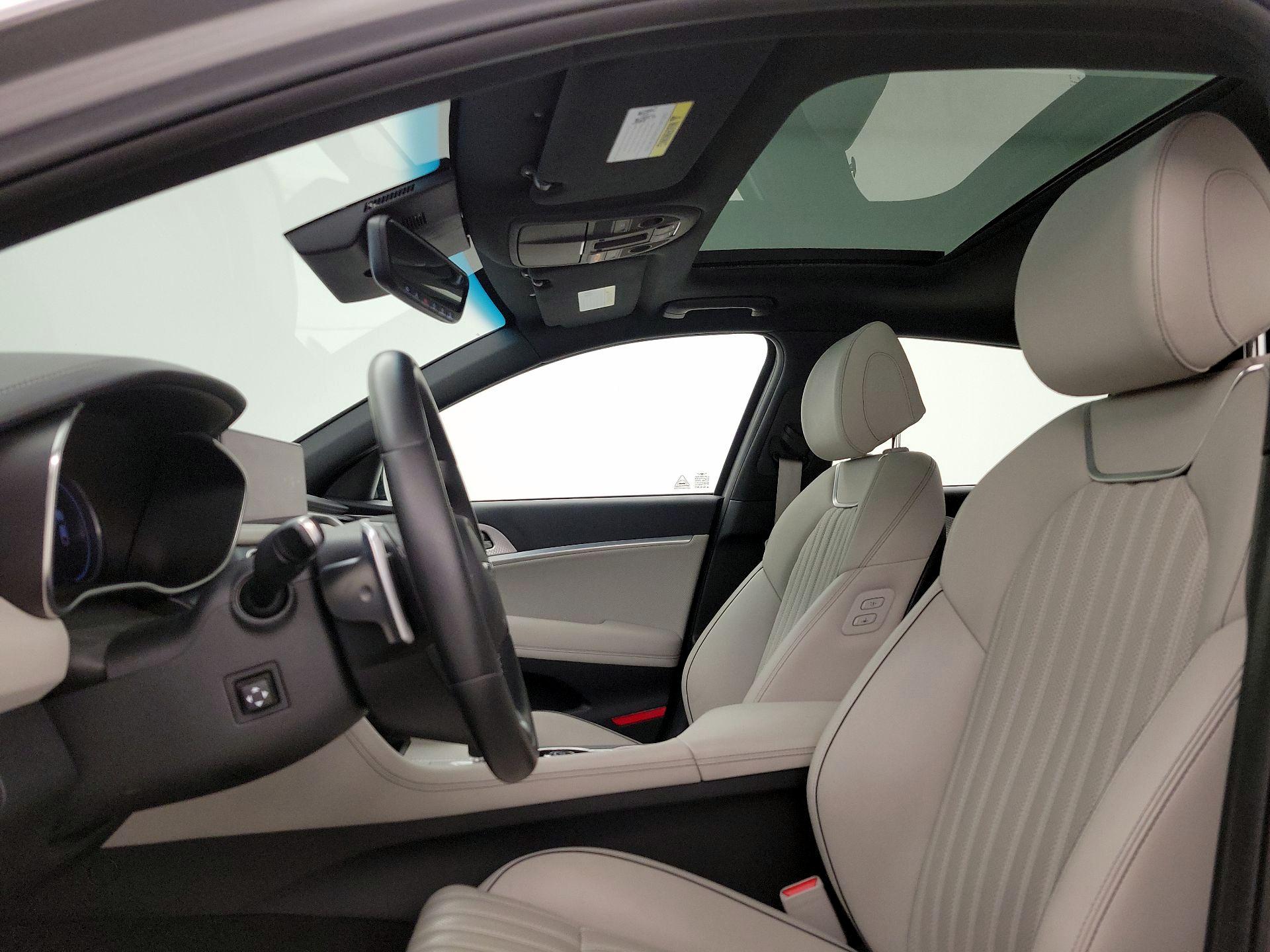 Thumbnail: 2023 Genesis G70 - 19