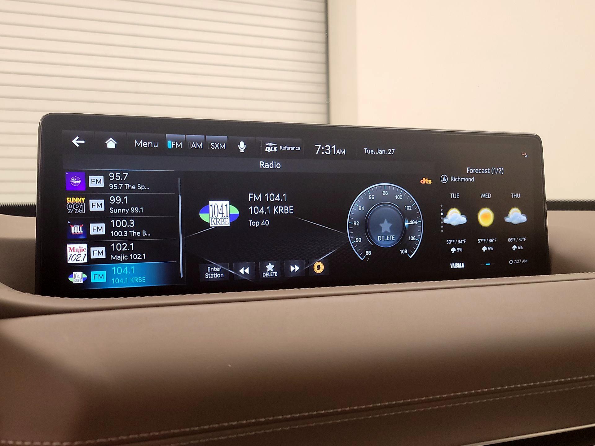 Thumbnail: 2023 Genesis GV80 - 16