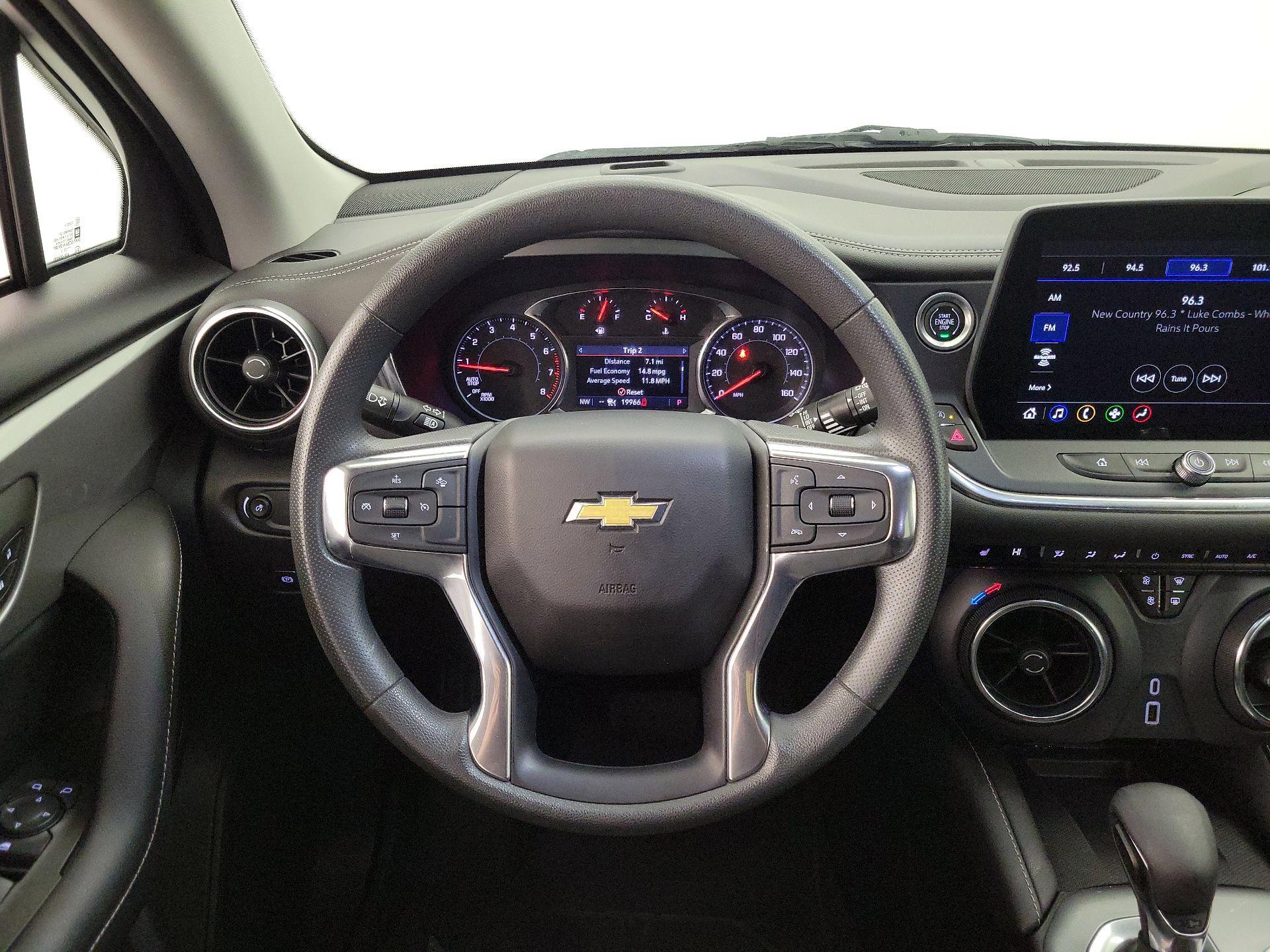 Thumbnail: 2023 Chevrolet Blazer - 10