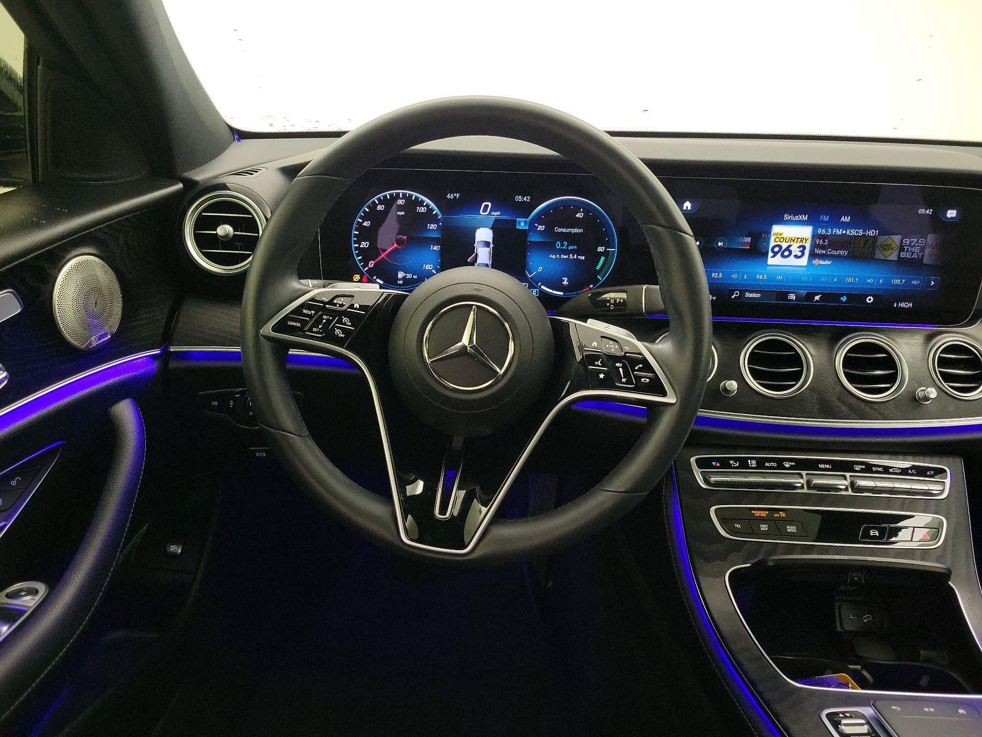 Thumbnail: 2022 Mercedes-Benz E-Class - 10