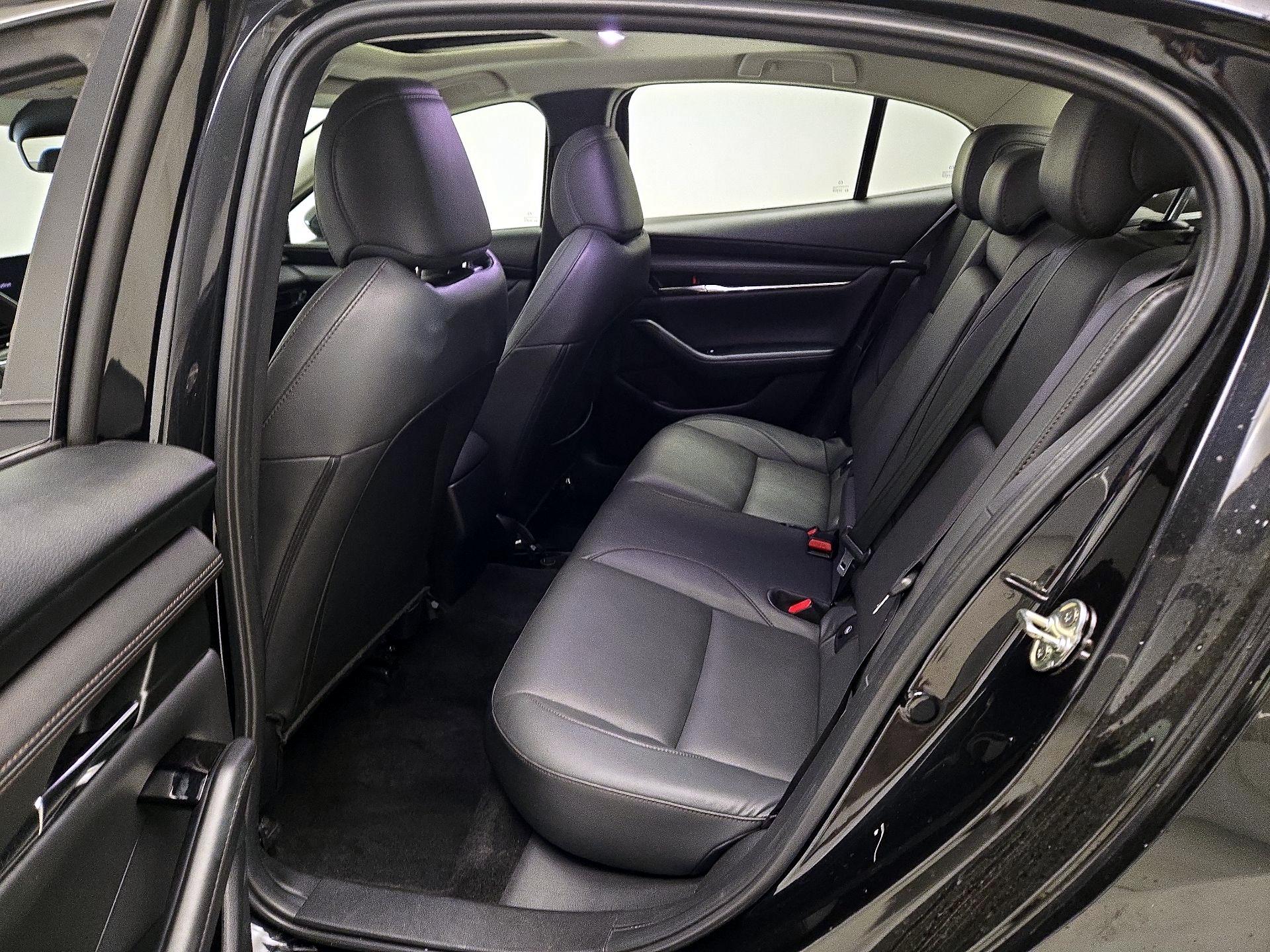 Thumbnail: 2024 Mazda Mazda3 - 18