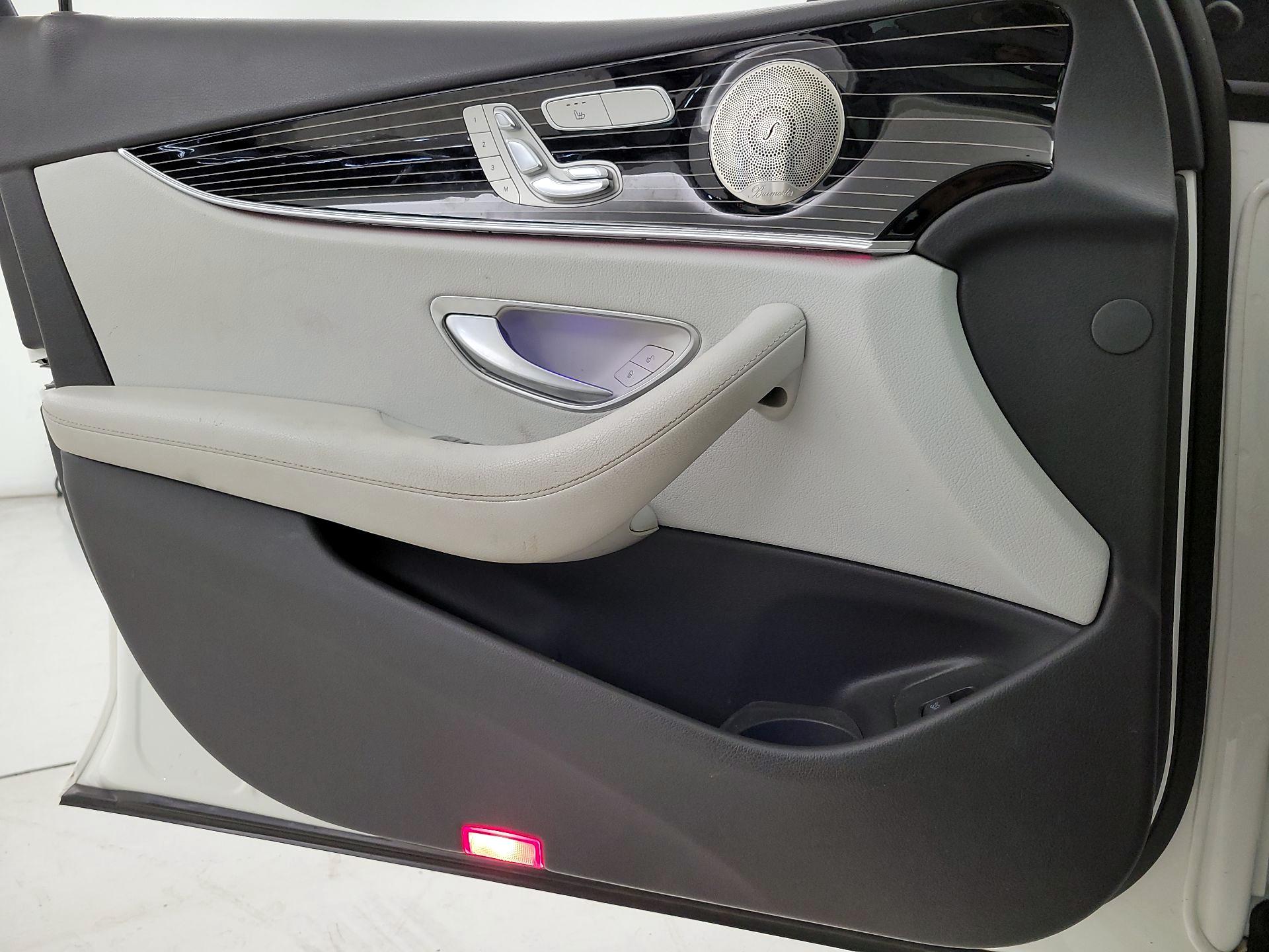 Thumbnail: 2022 Mercedes-Benz E-Class - 12