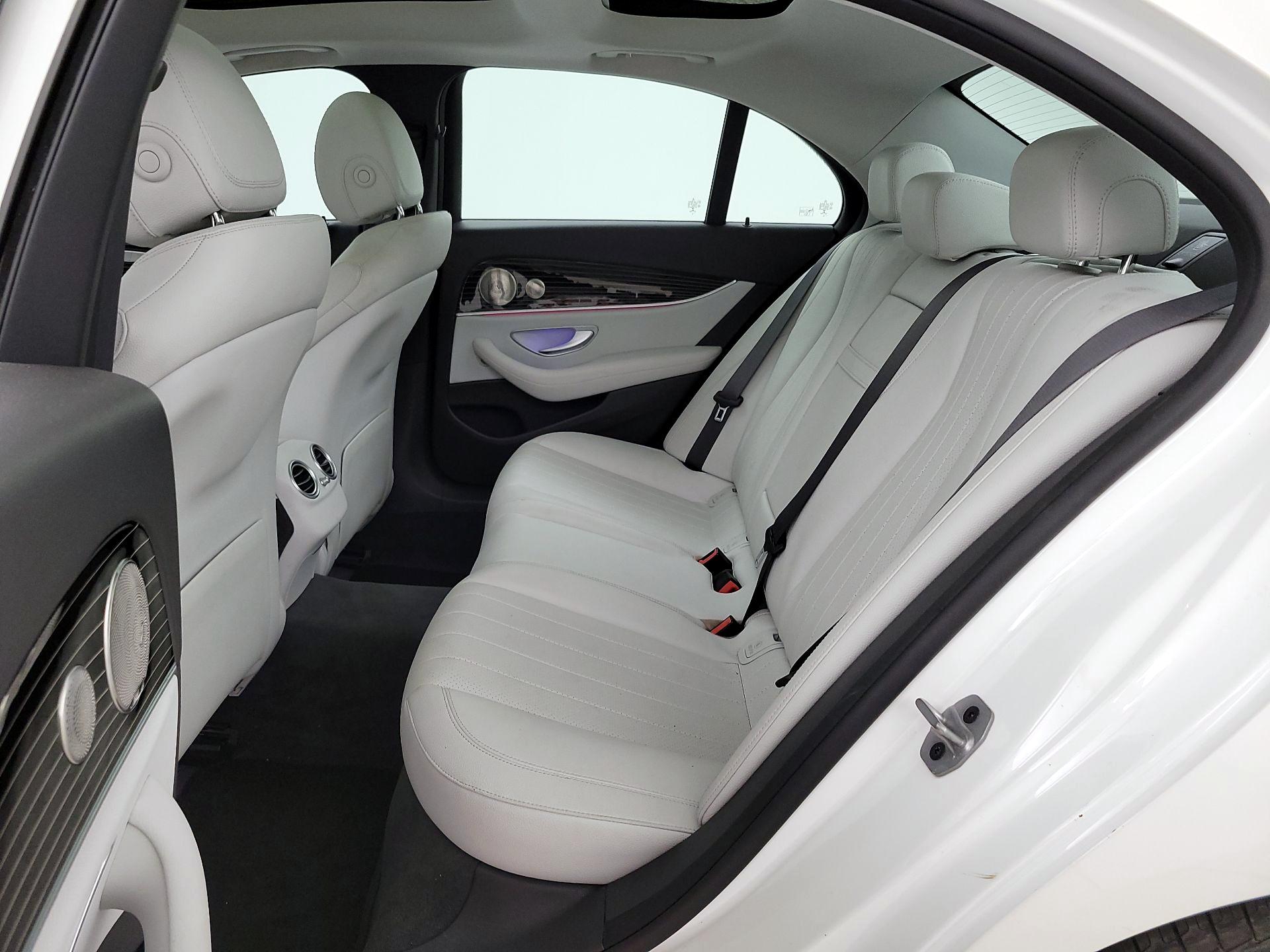 Thumbnail: 2022 Mercedes-Benz E-Class - 20