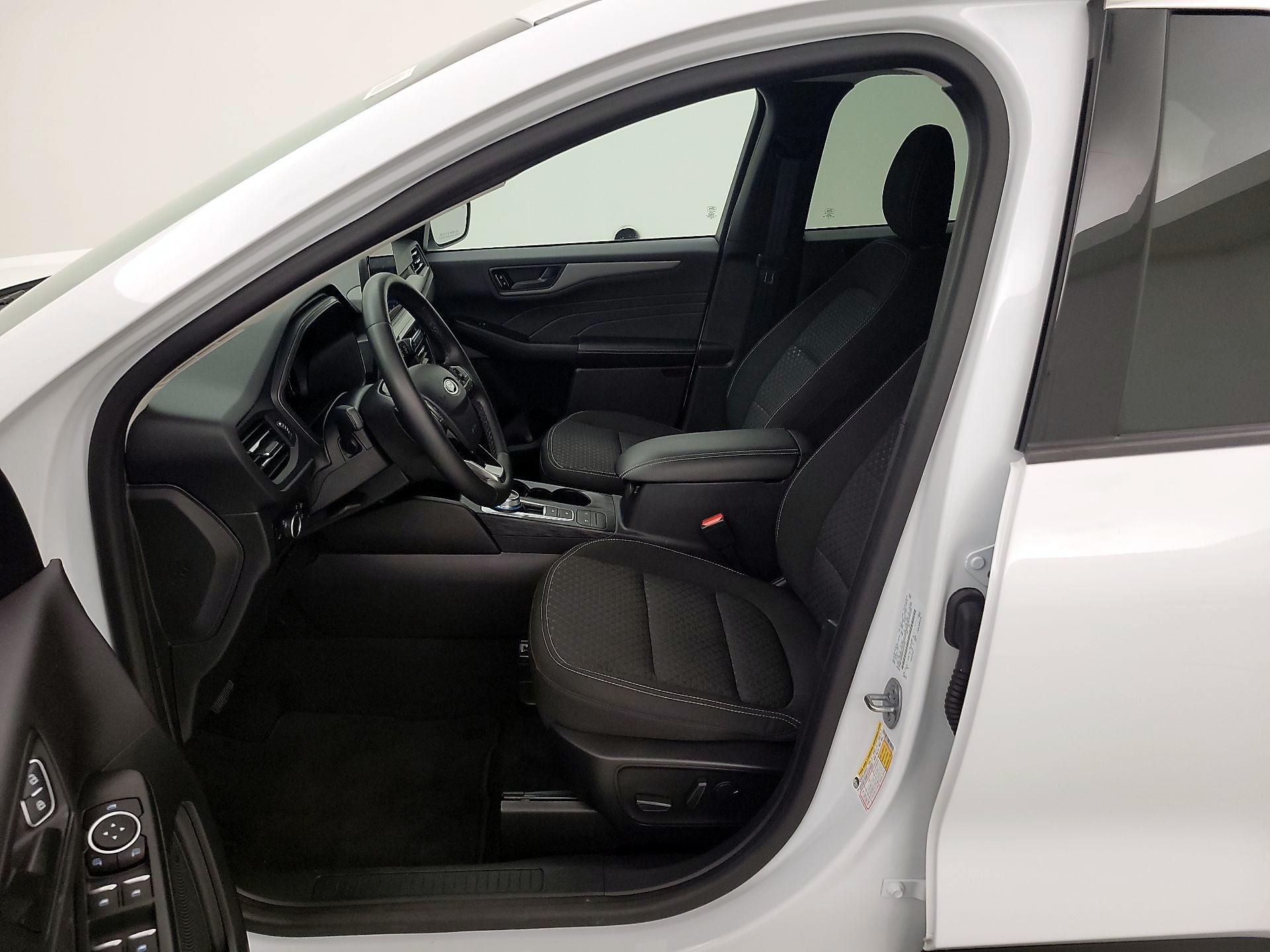 Thumbnail: 2023 Ford Escape - 11