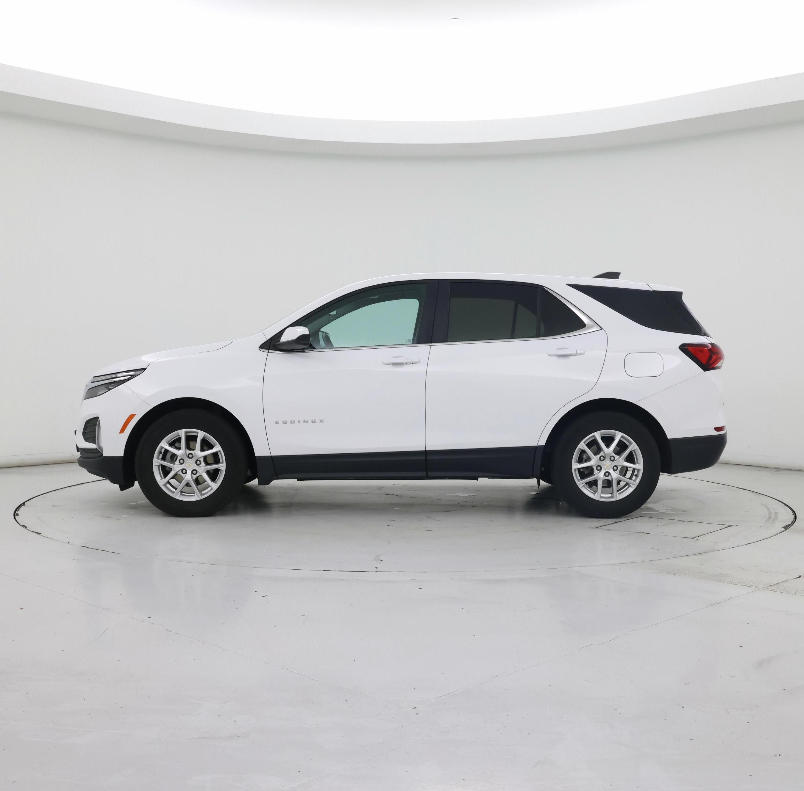 Thumbnail: 2023 Chevrolet Equinox - 3