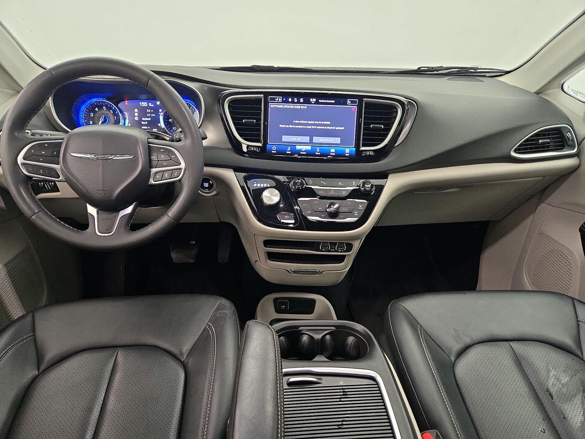 Thumbnail: 2024 Chrysler Pacifica - 9