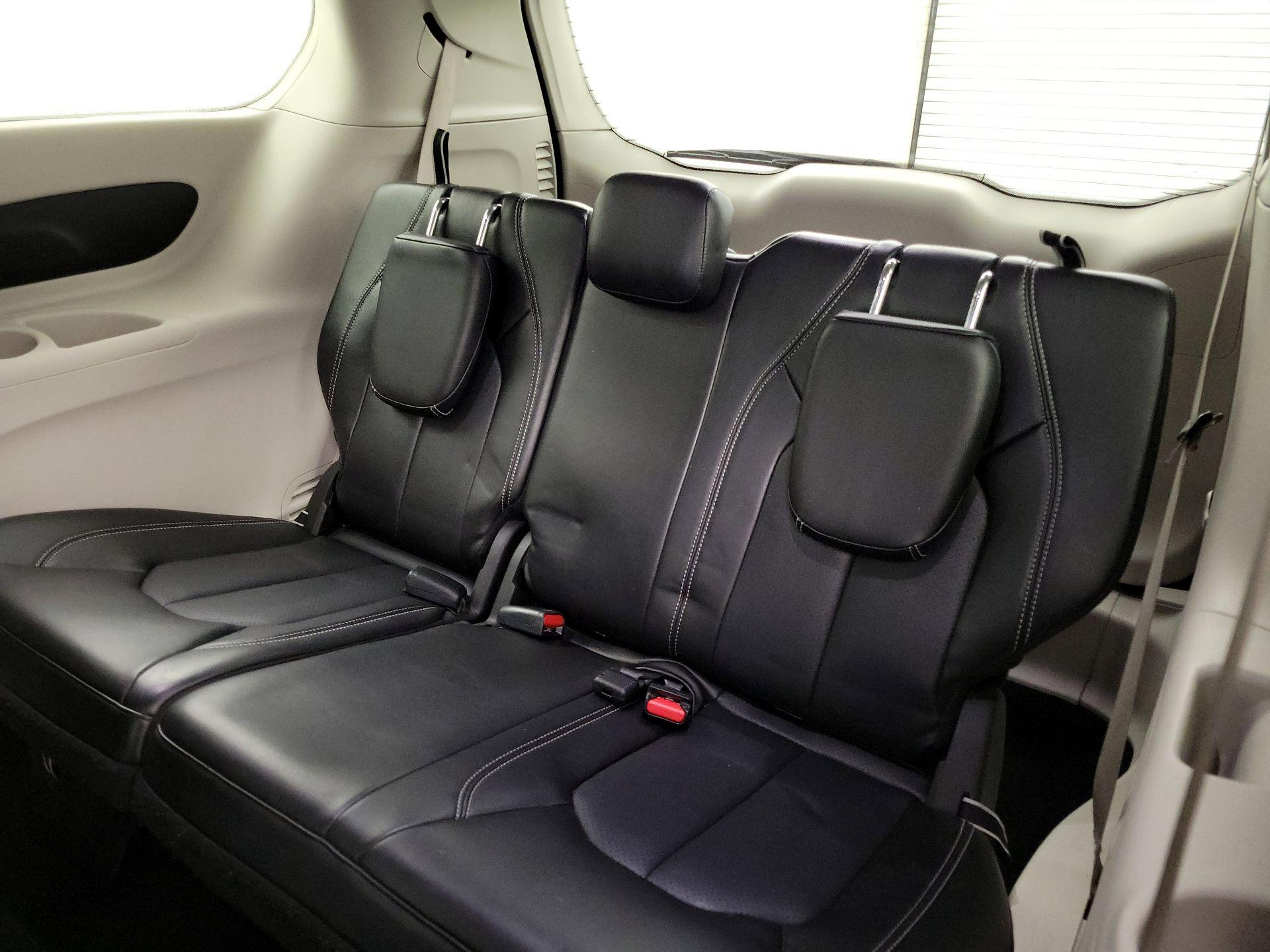 Thumbnail: 2024 Chrysler Pacifica - 19