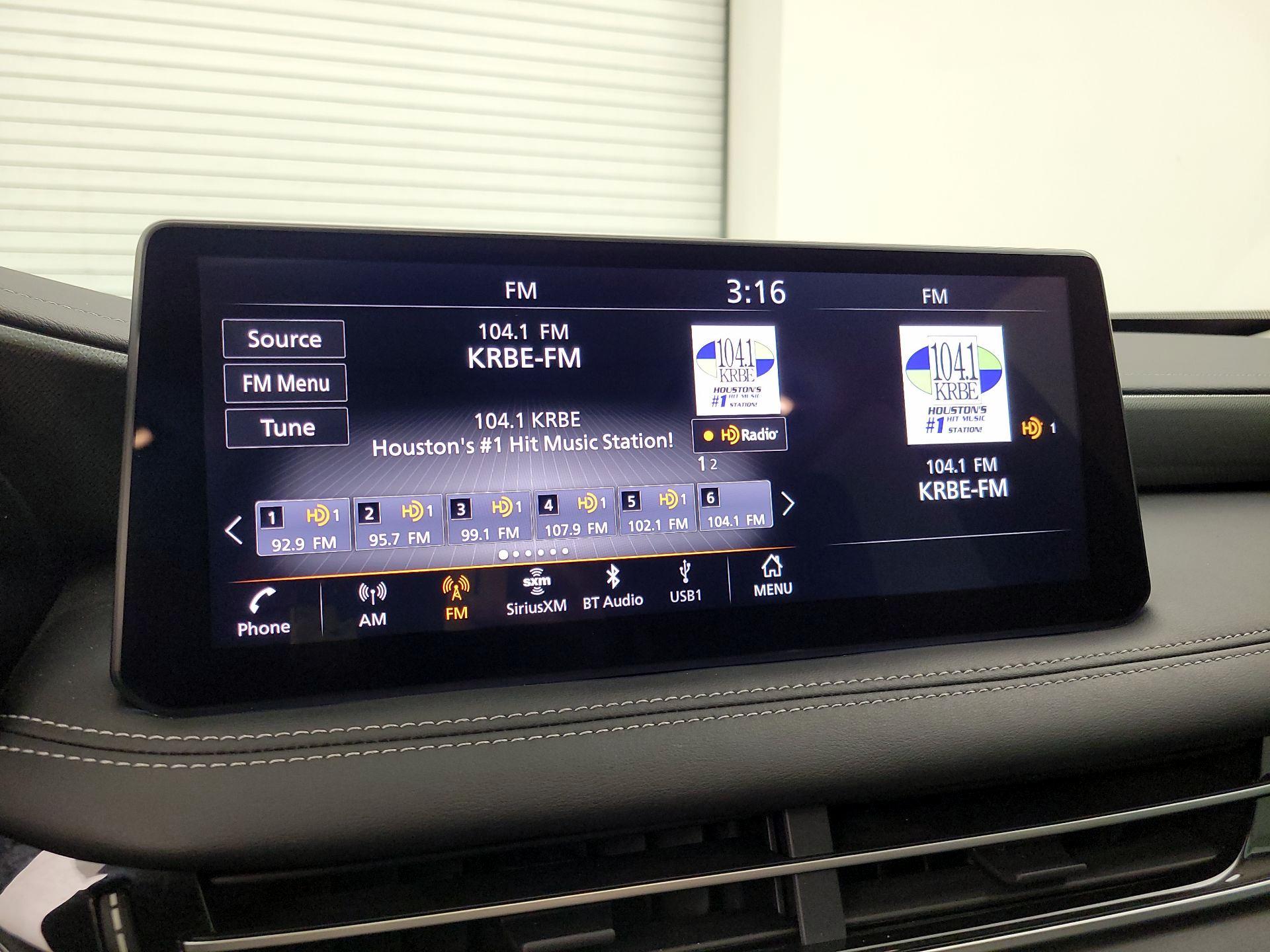 Thumbnail: 2023 INFINITI QX60 - 16