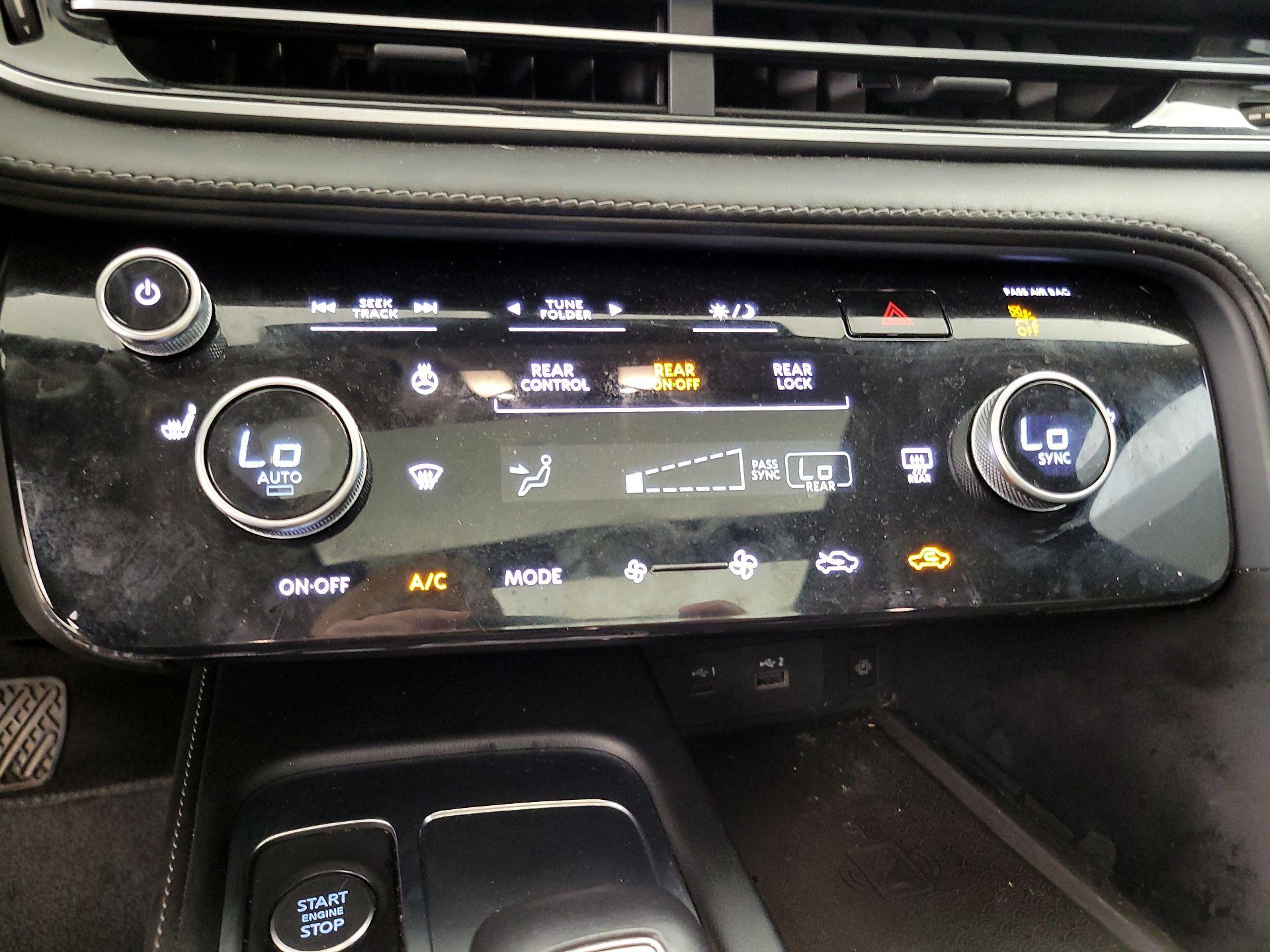 Thumbnail: 2023 INFINITI QX60 - 16