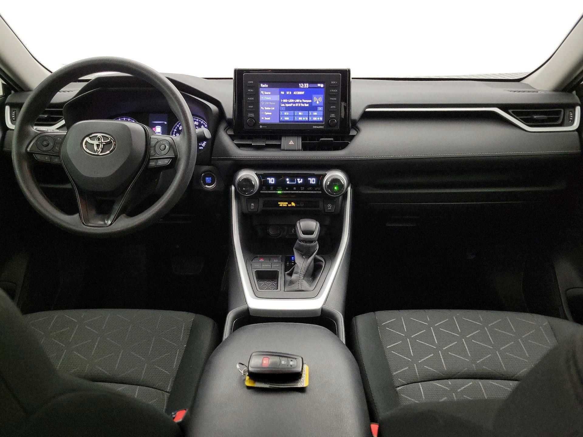 Thumbnail: 2021 Toyota RAV4 - 9