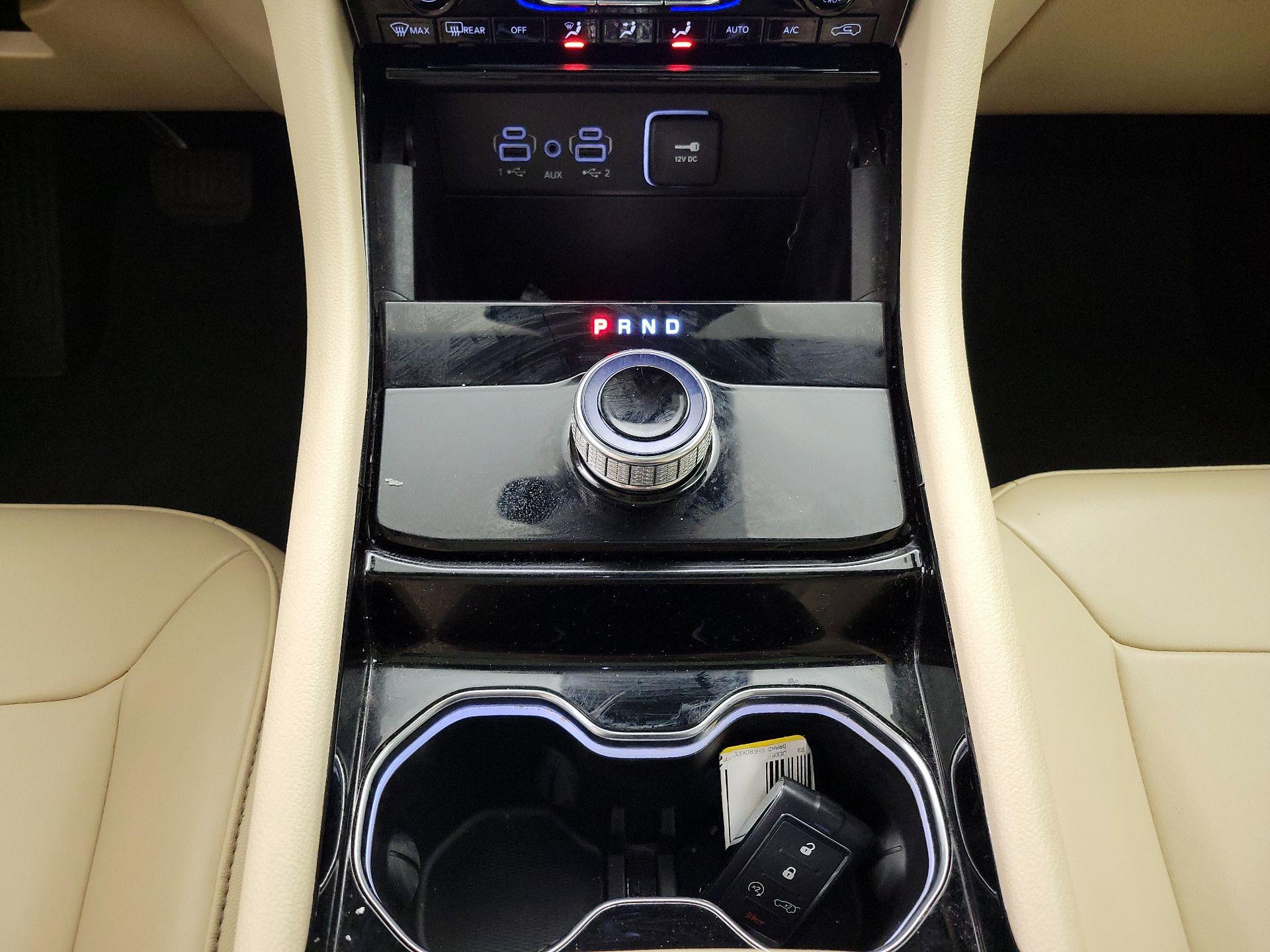 Thumbnail: 2023 Jeep Grand Cherokee - 18