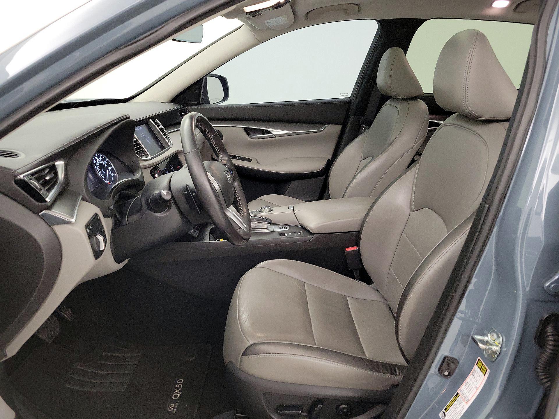 Thumbnail: 2023 INFINITI QX50 - 11