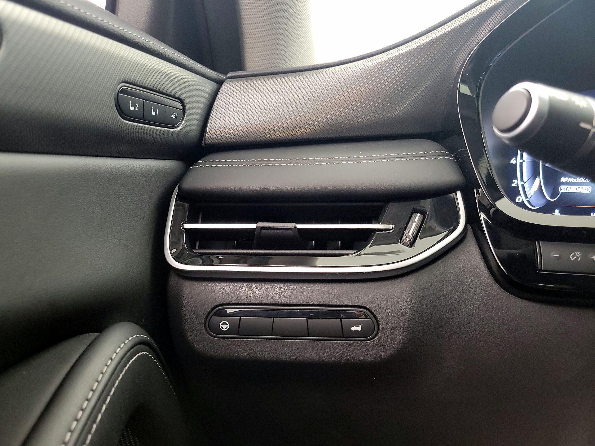 Thumbnail: 2023 INFINITI QX60 - 13