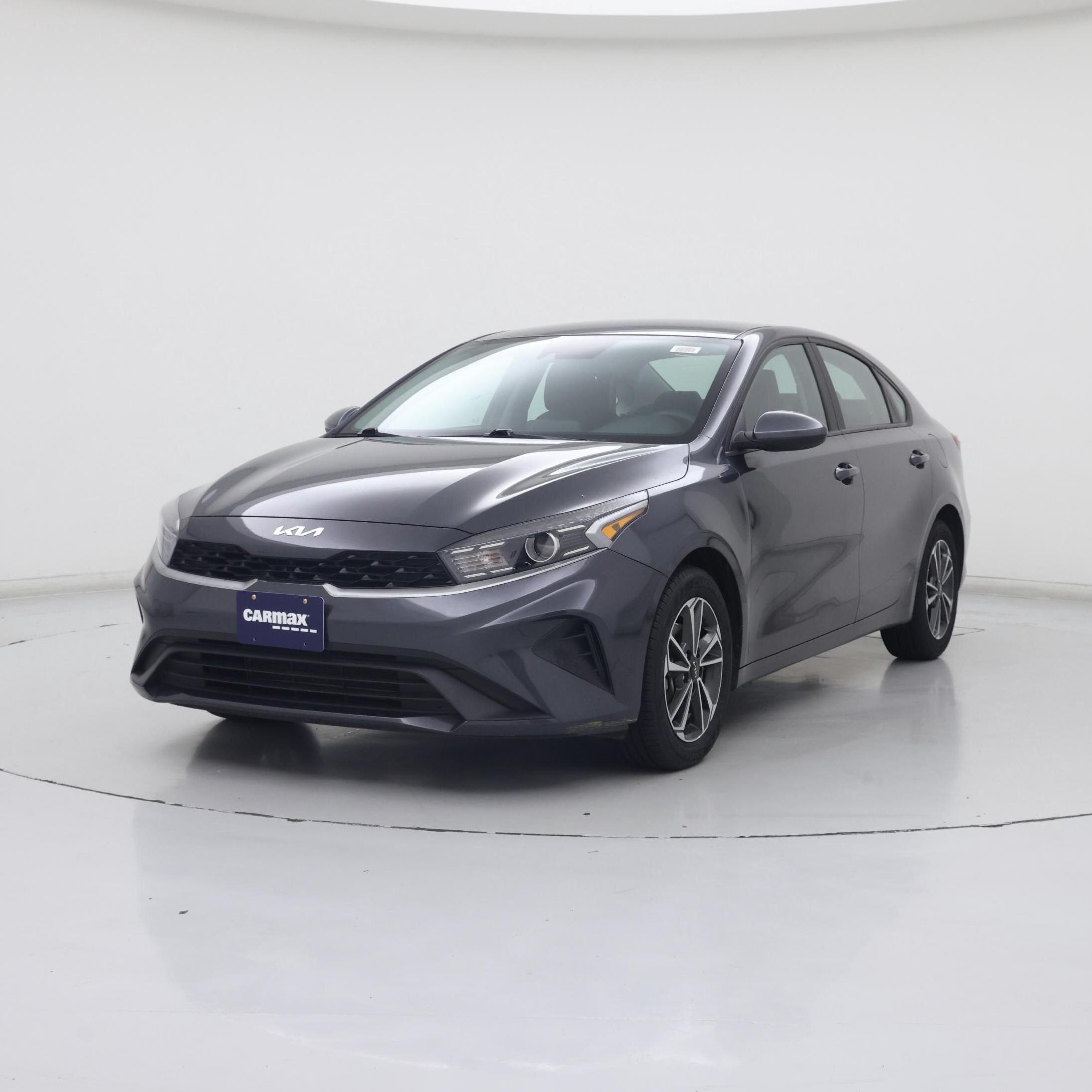 Thumbnail: 2024 Kia Forte - 4