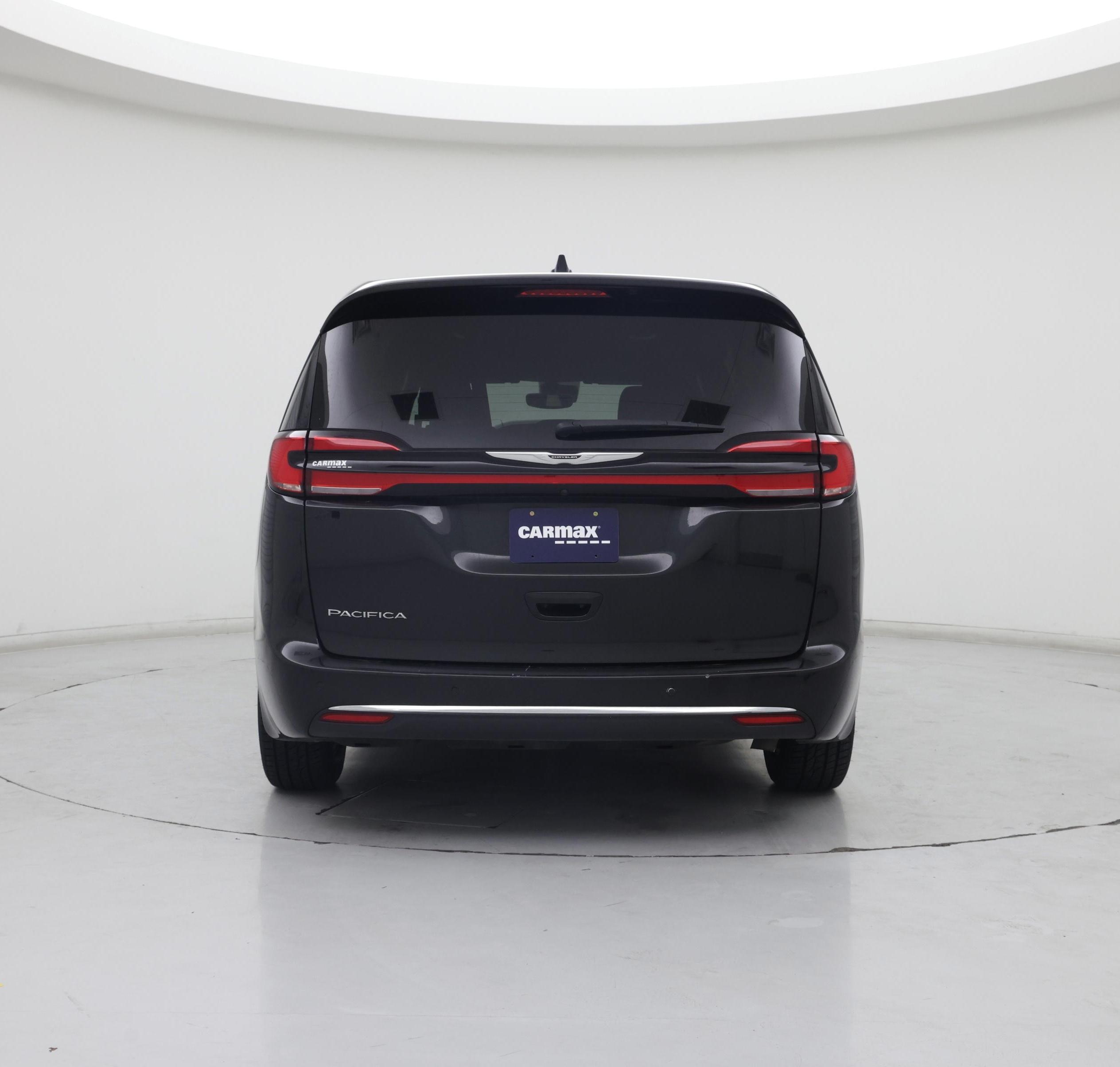 Thumbnail: 2023 Chrysler Pacifica - 6