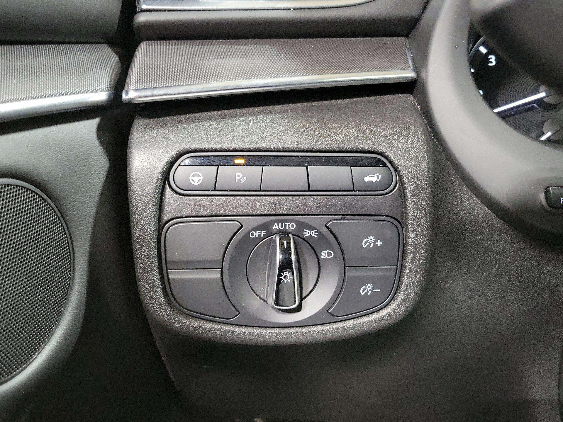 Thumbnail: 2023 INFINITI QX50 - 13