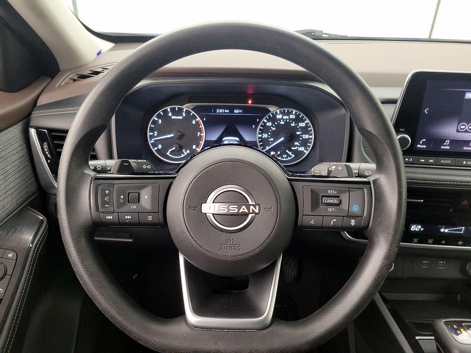 Thumbnail: 2022 Nissan Rogue - 10