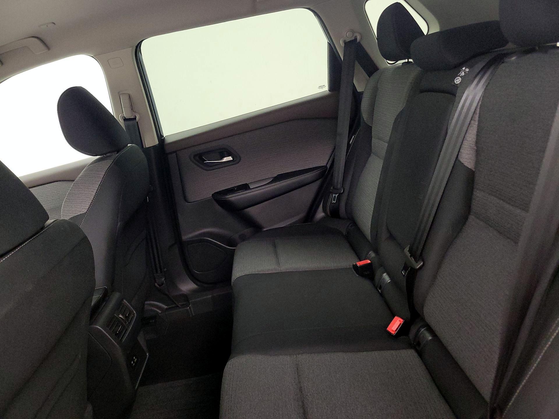 Thumbnail: 2022 Nissan Rogue - 19