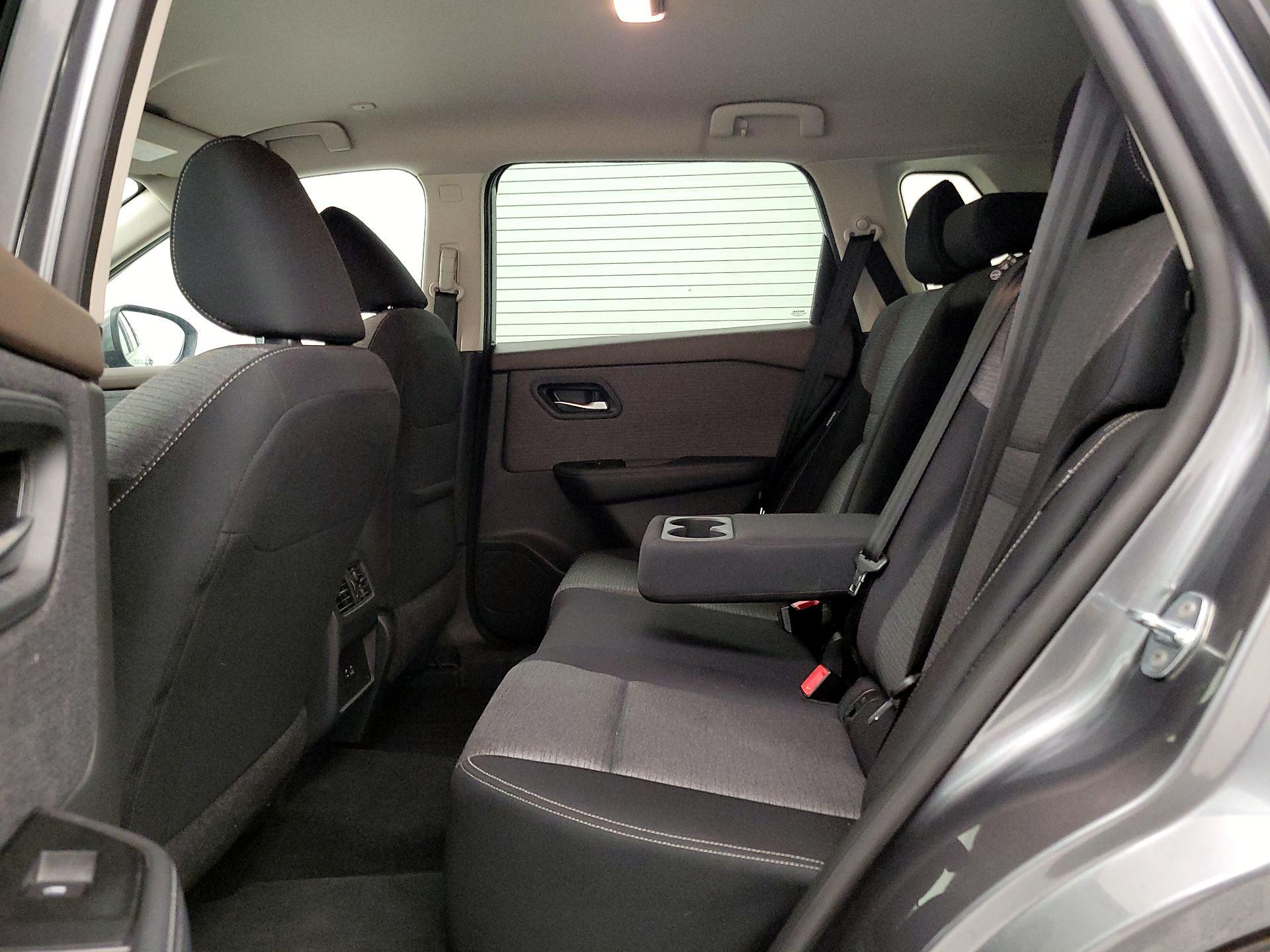 Thumbnail: 2023 Nissan Rogue - 19