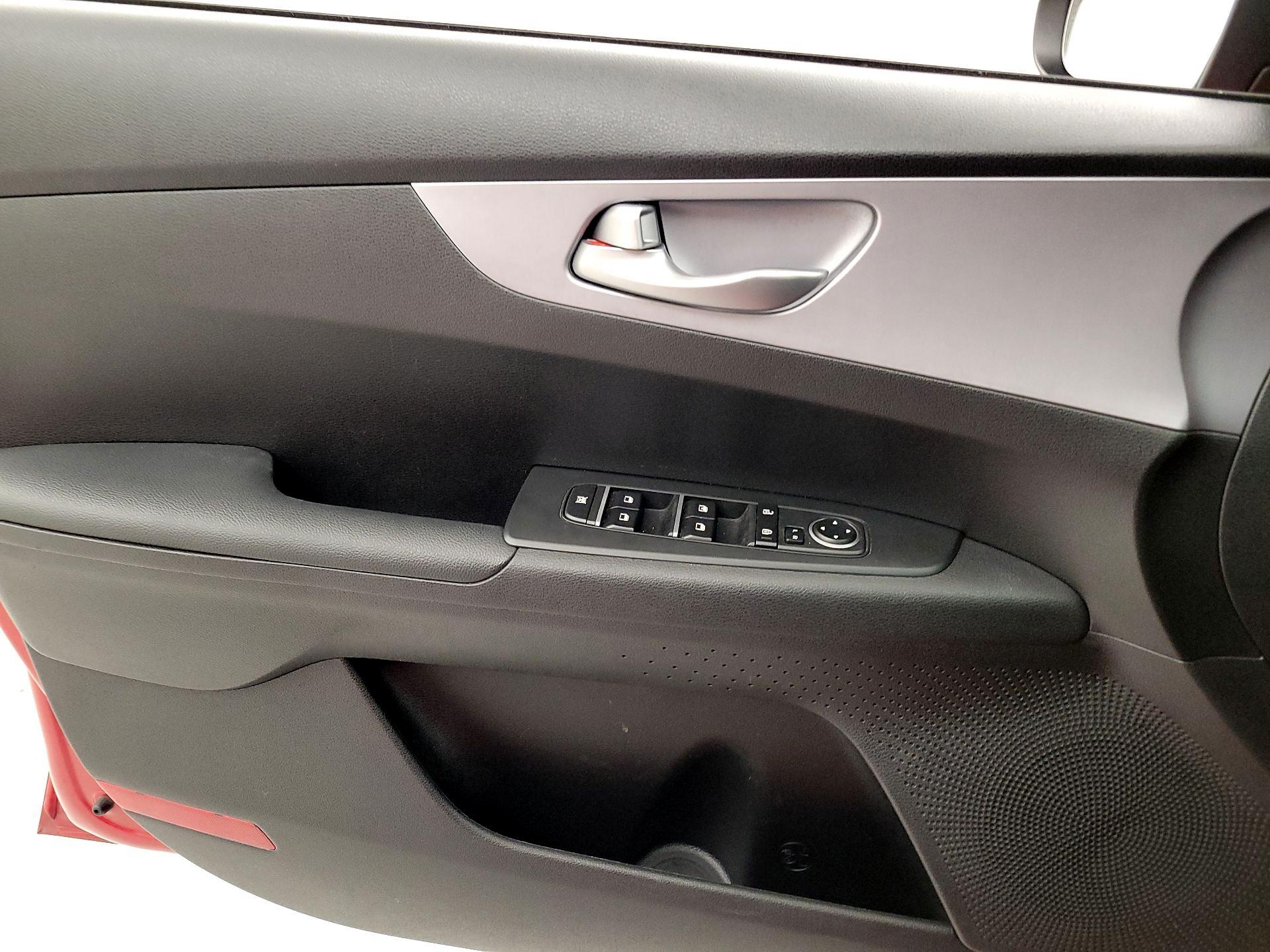 Thumbnail: 2024 Kia Forte - 12