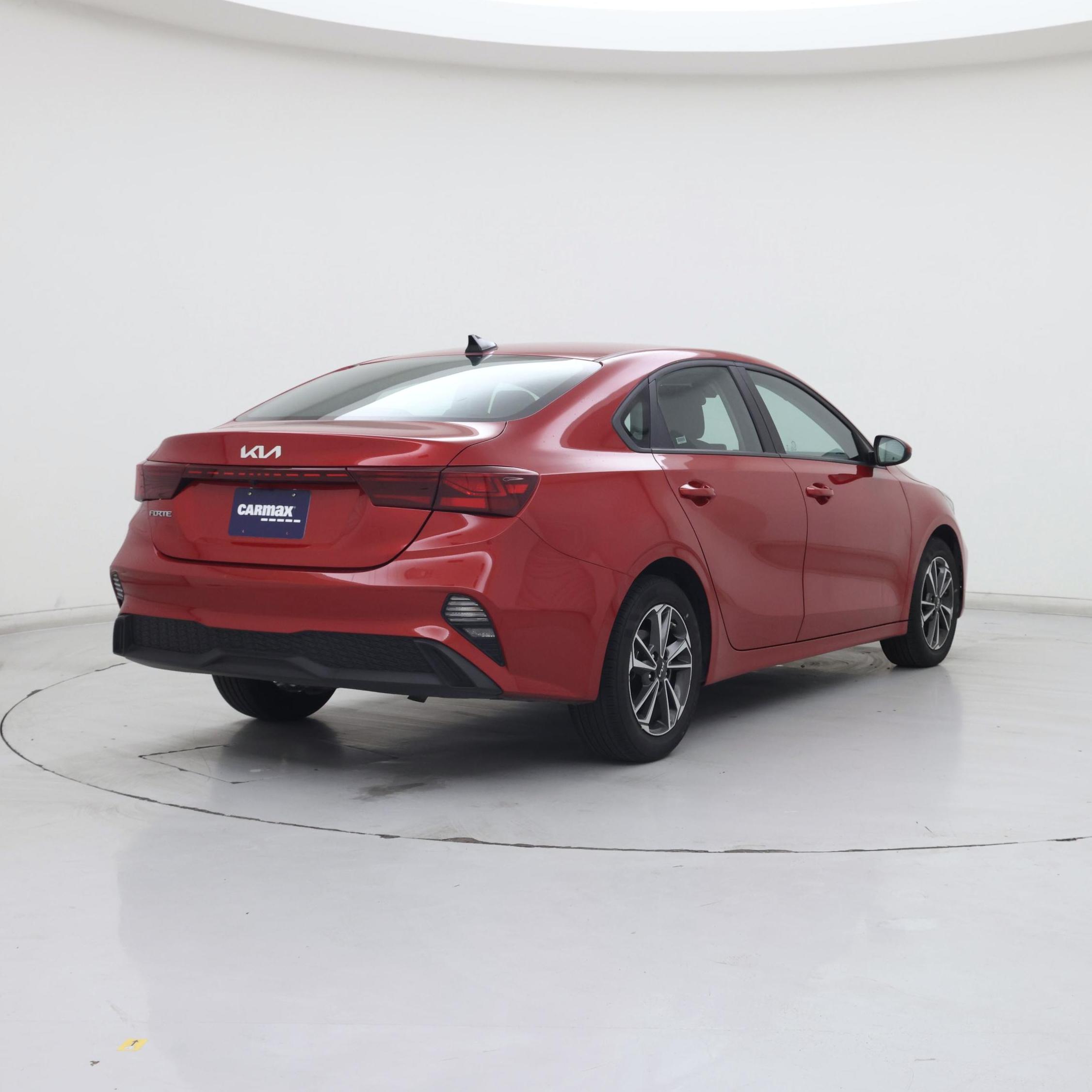 Thumbnail: 2024 Kia Forte - 8